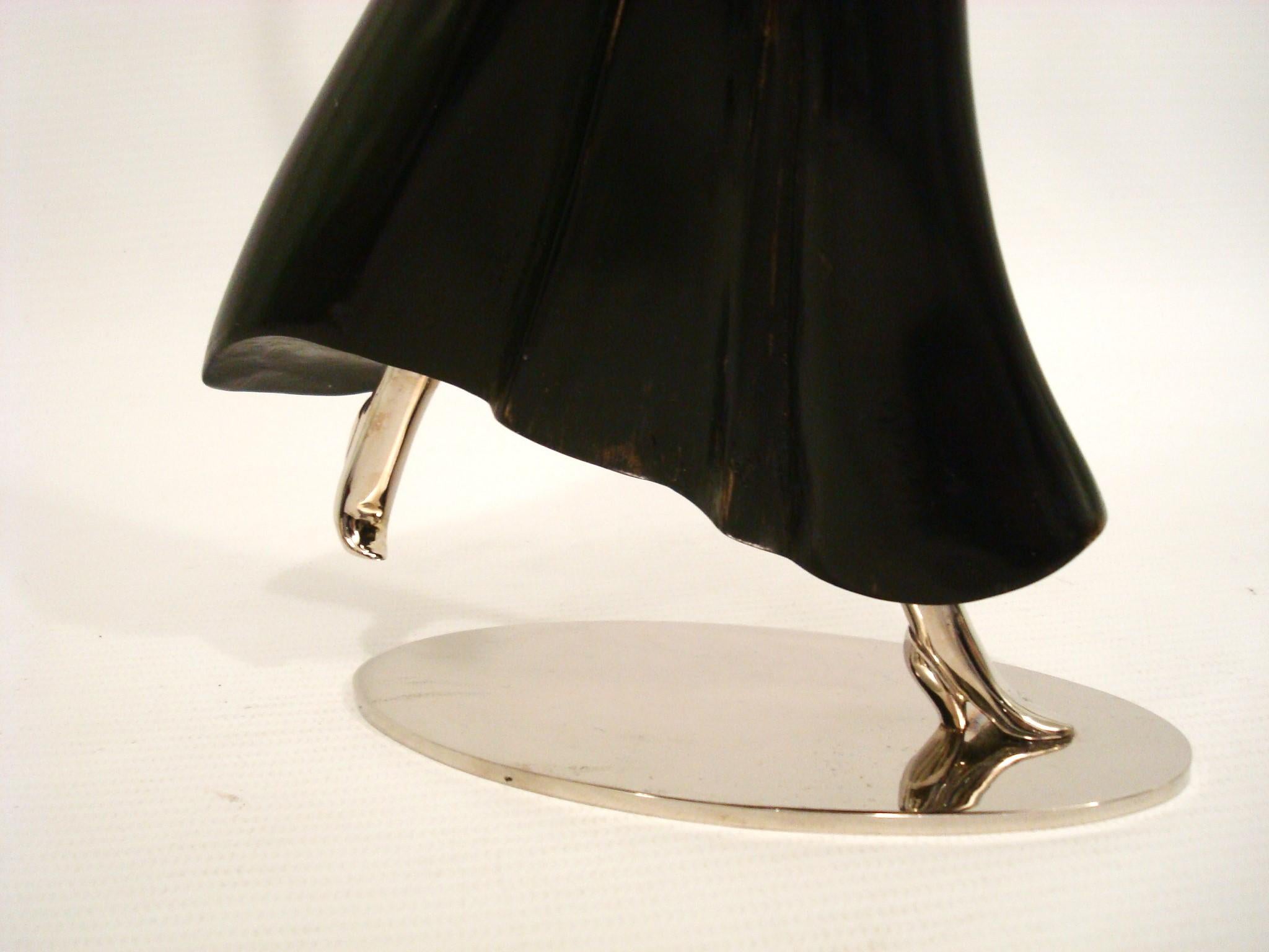 Austriaco Scultura in bronzo e legno Hagenauer Danzatrice Wiener Werkstatte, Josephine Baker in vendita