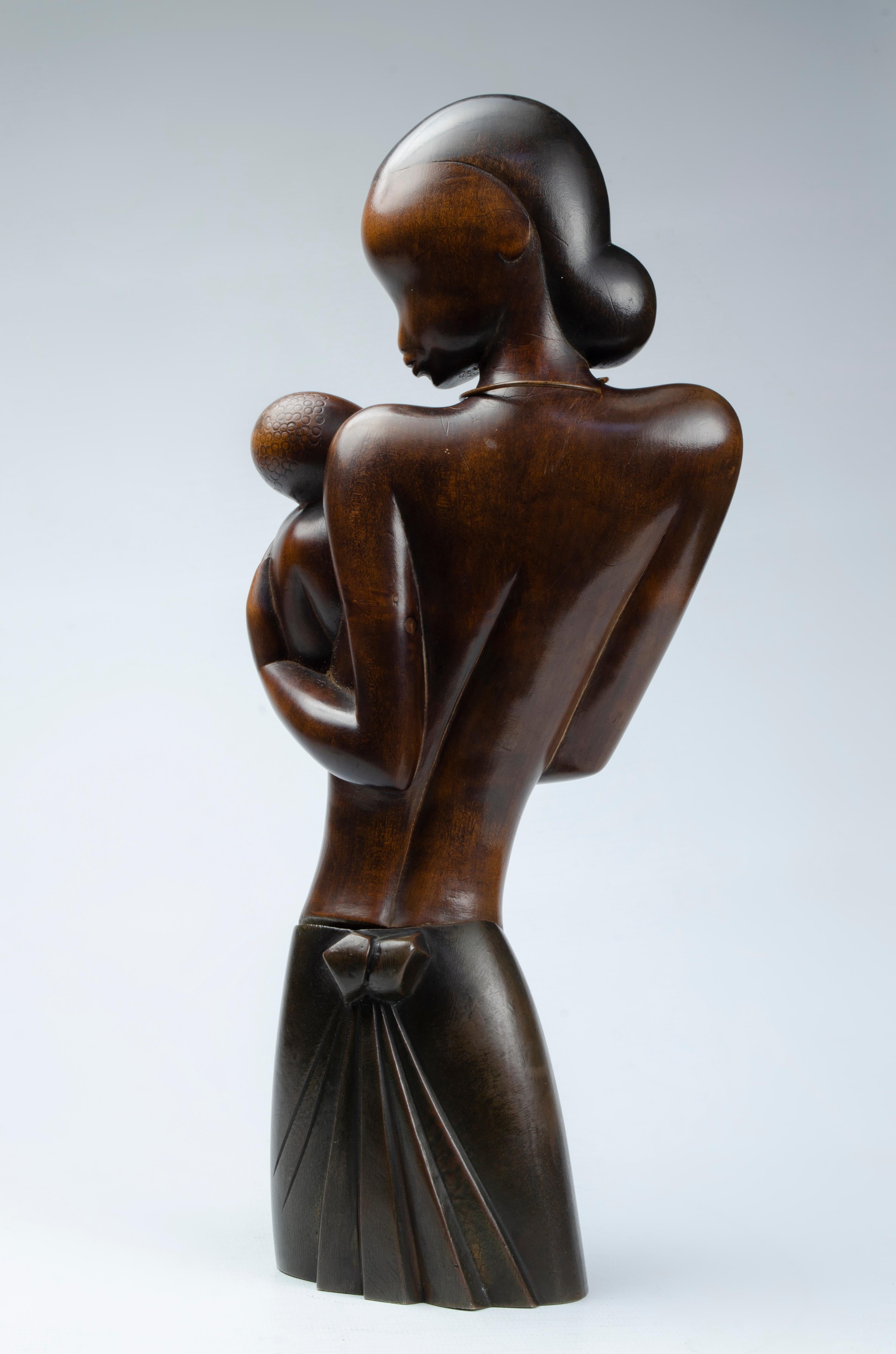 Haguenauer art deco sculpture.
mother with child.
solid bronze and ebonized wood.
Sealed atelier Haguenauer.
Viennese session wHw.
patinated bronze base and wooden top.
The woman is copper colored.
original patina.
Only minor signs of use.
Karl