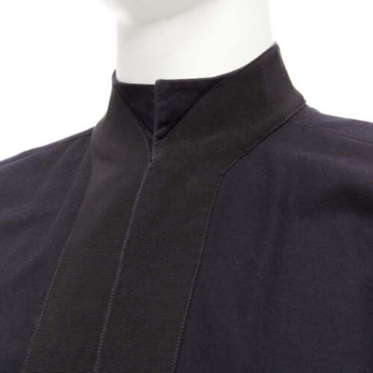 HAIDER ACKERMANN black cotton ribbon trim front bishop dress shirt S
Reference: CNLE/A00294
Brand: Haider Ackermann
Material: Cotton
Color: Black
Pattern: Solid
Closure: Button
Extra Details: Back yoke.
Made in: Romania

CONDITION:
Condition: Good,