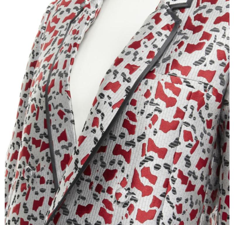 Veste blazer en jacquard noir HAIDER Ackermann marbre sang biais FR34 XS
Référence : TGAS/C00637
Marque : Haider Ackermann
Designer : Haider Ackermann
Modèle : Blazer à double boutonnage
Collectional : Défilé
Matériau : Polyester
Couleur : Gris,