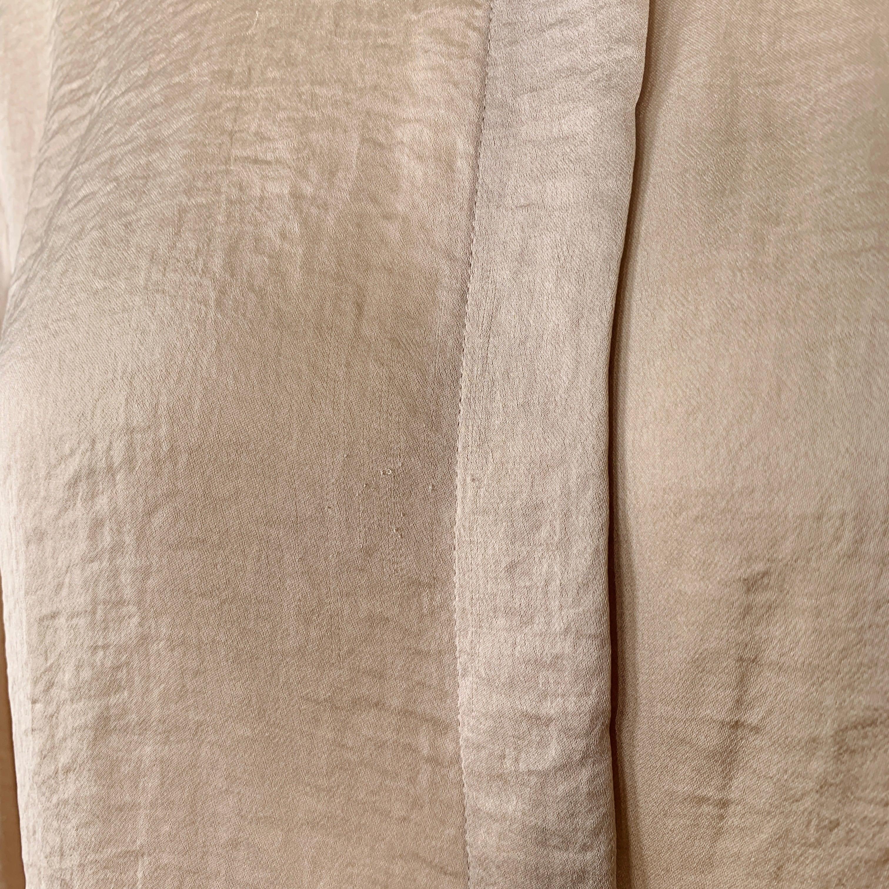 Women's HAIDER ACKERMANN Size M Pink Rose Collarless Shirt For Sale