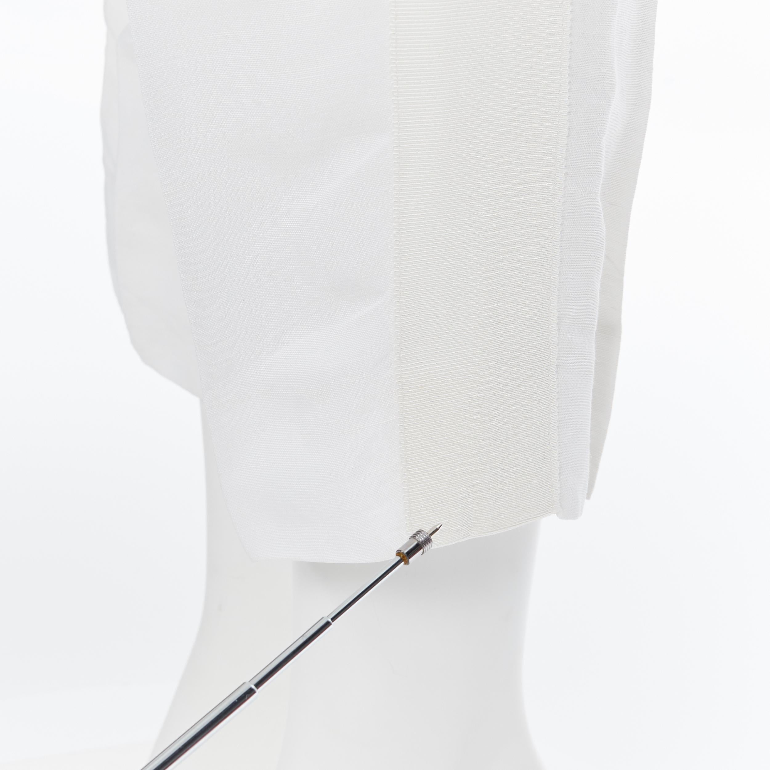 HAIDER ACKERMANN - Pantalon court en lin blanc clair avec bordure en gros-grain FR40 M en vente 2
