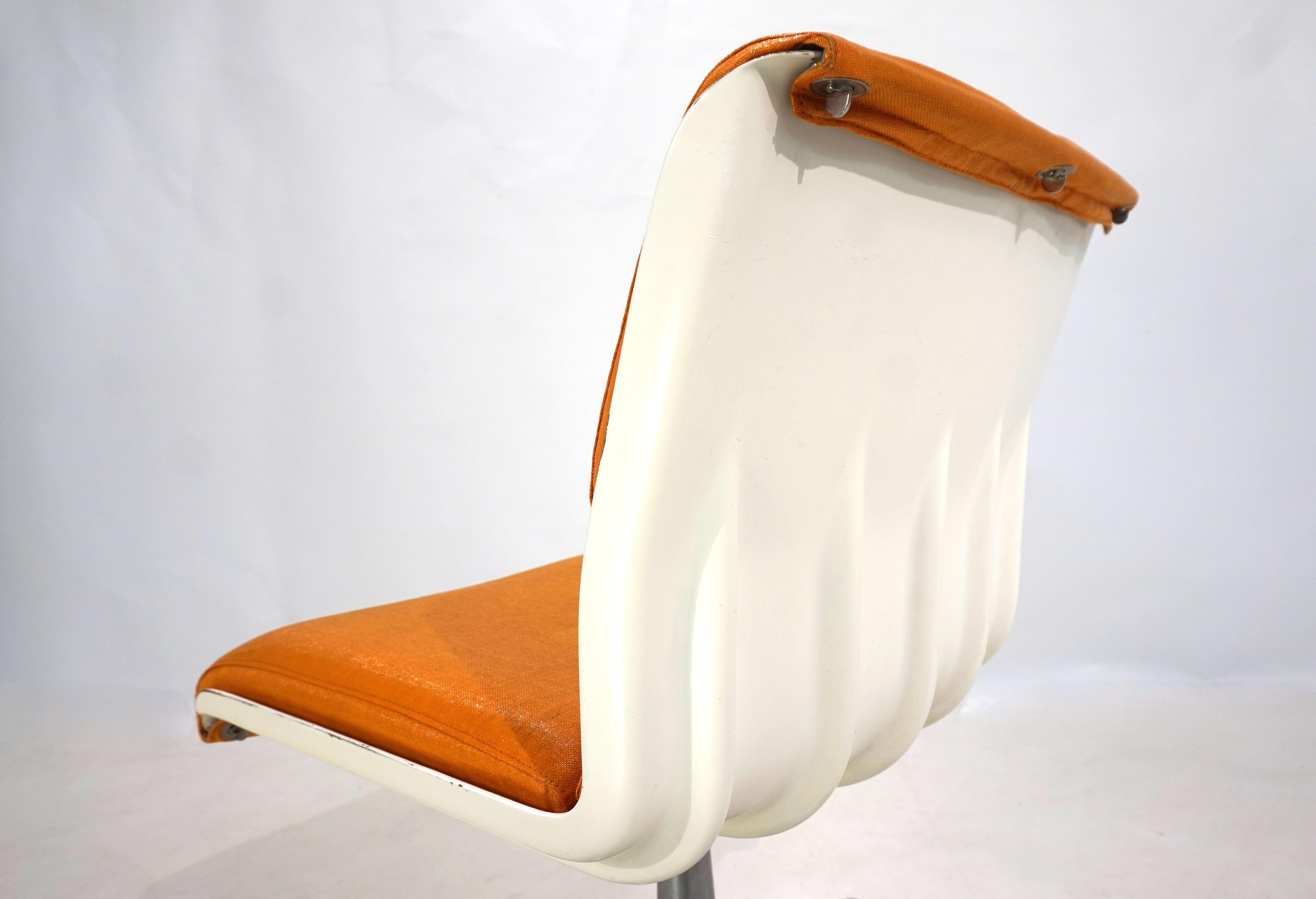 Haimi Space Age swivel chair by Yrjo Kukkapuro, 1960 im Angebot 8