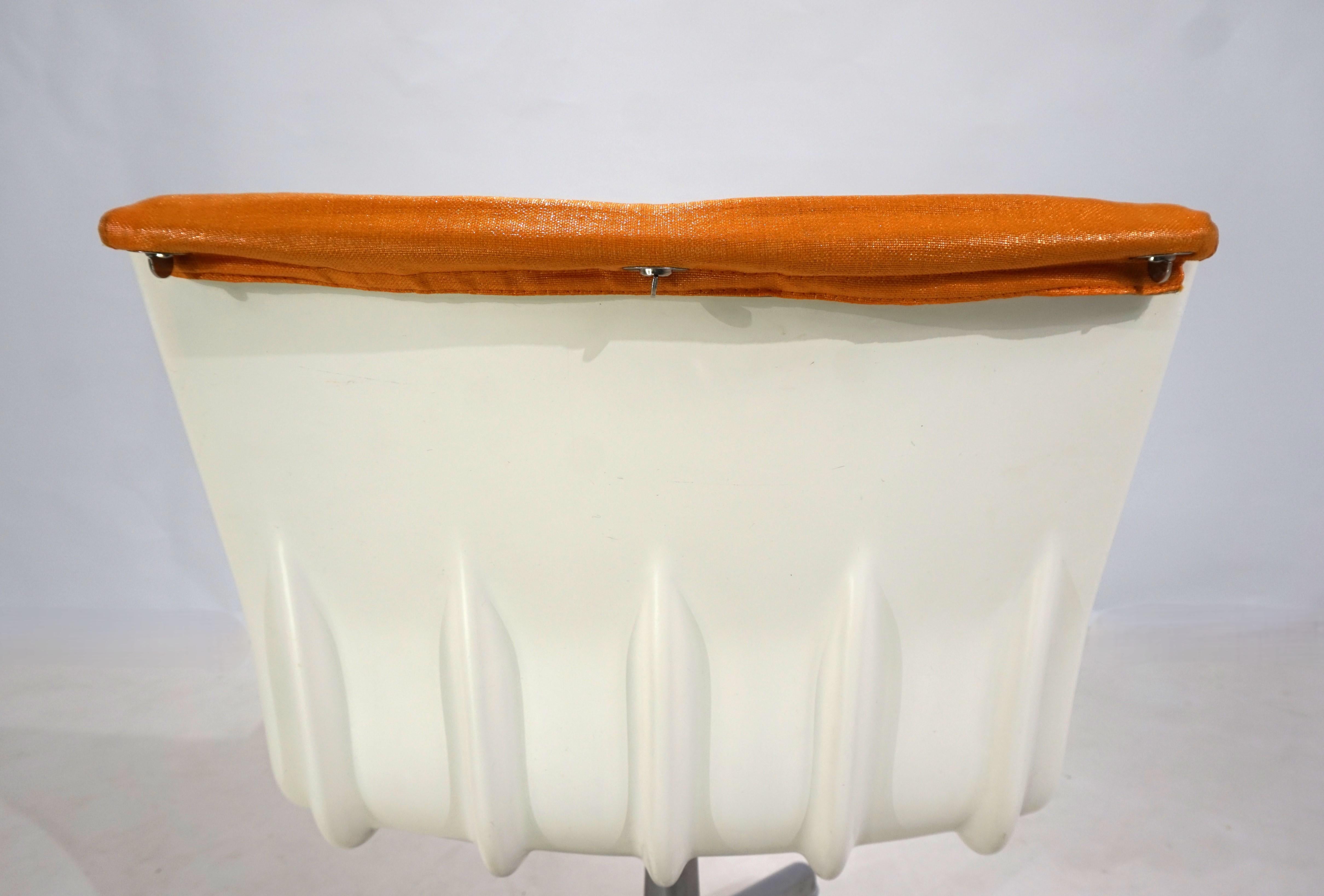 Haimi Space Age swivel chair by Yrjo Kukkapuro, 1960 im Angebot 3