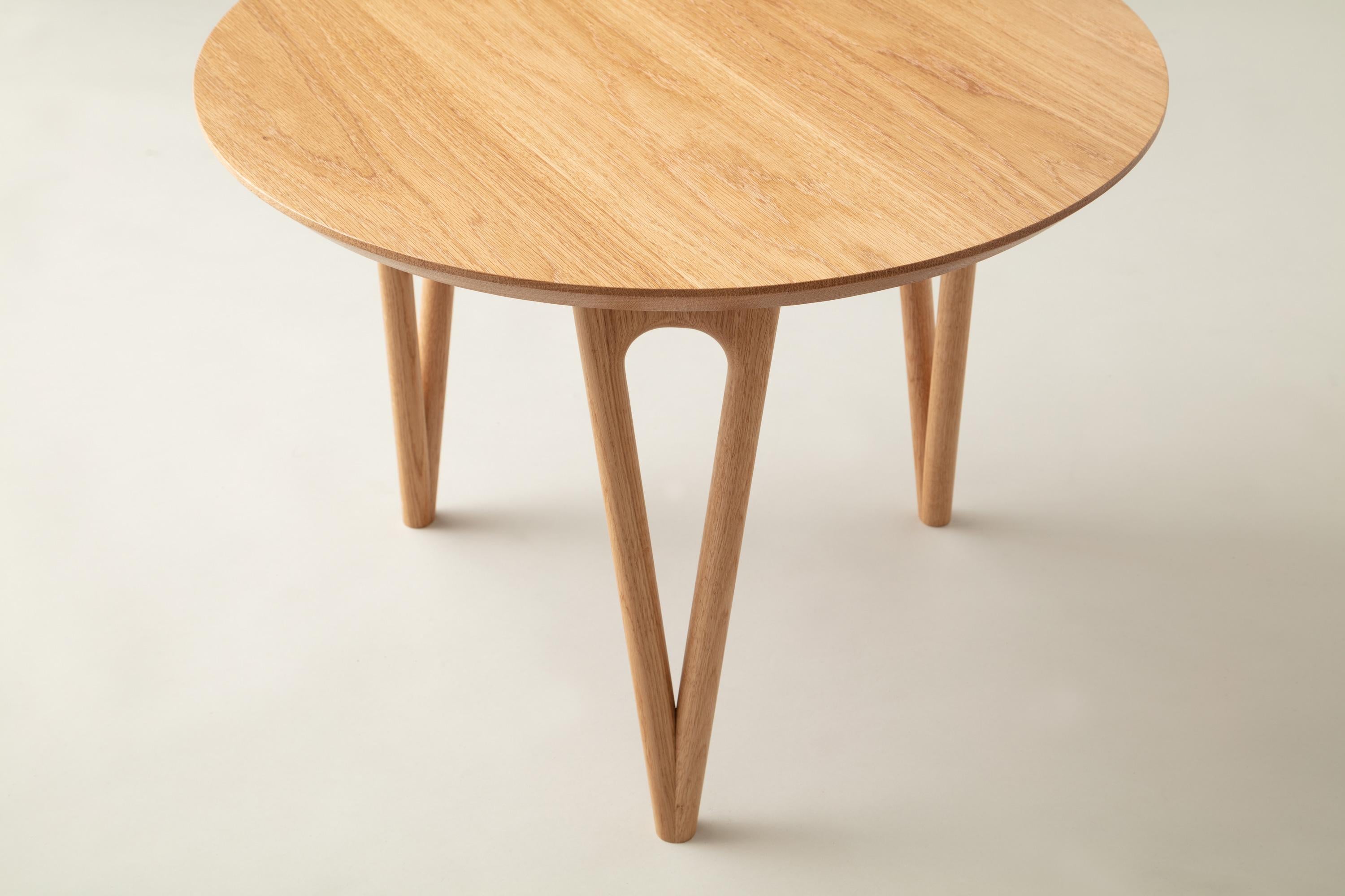 white oak end table