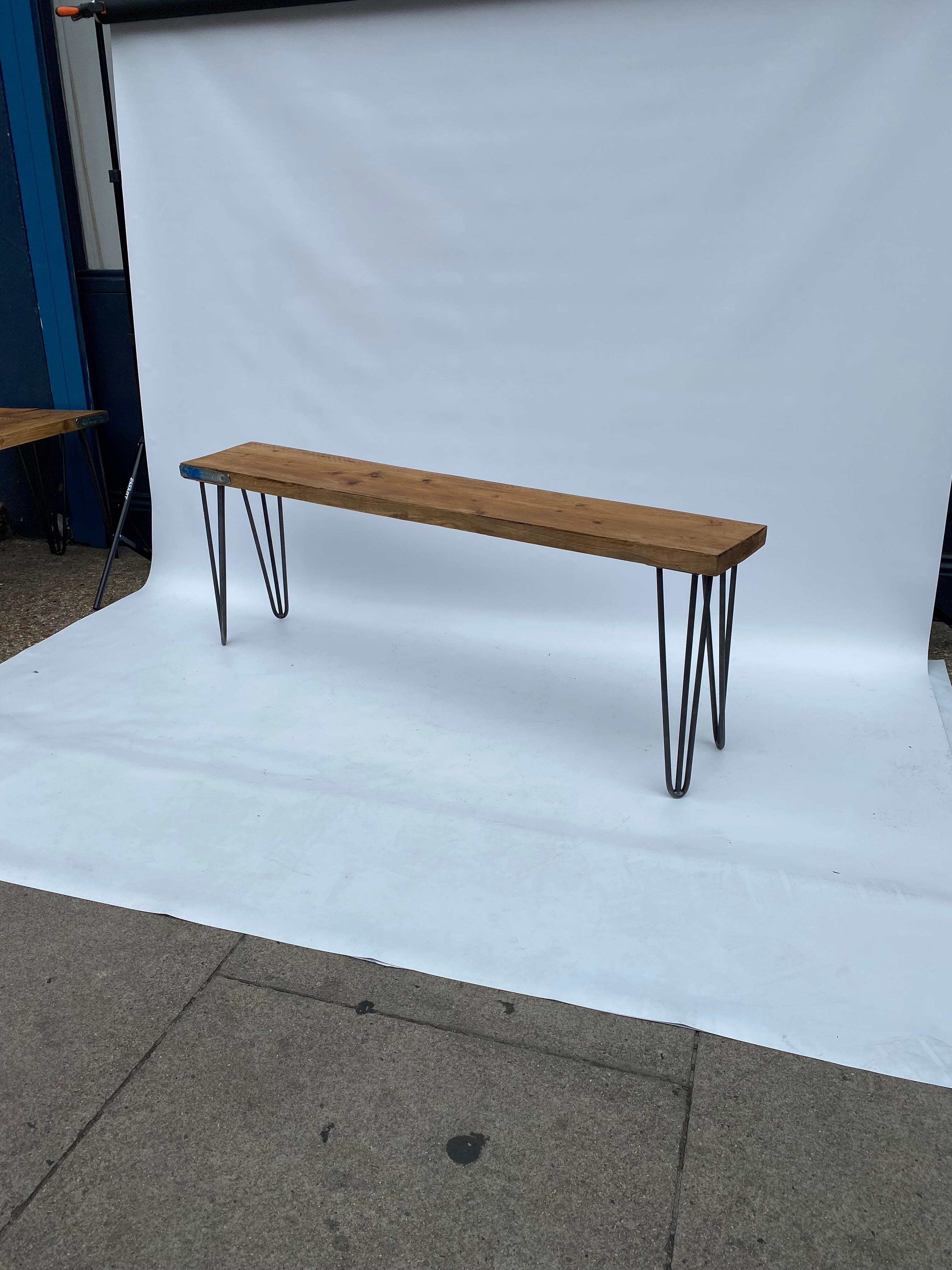 Britannique Banc à pieds en épingle à cheveux en bois Modern Wood Midcentury 1980 table seat Vintage 3 en vente