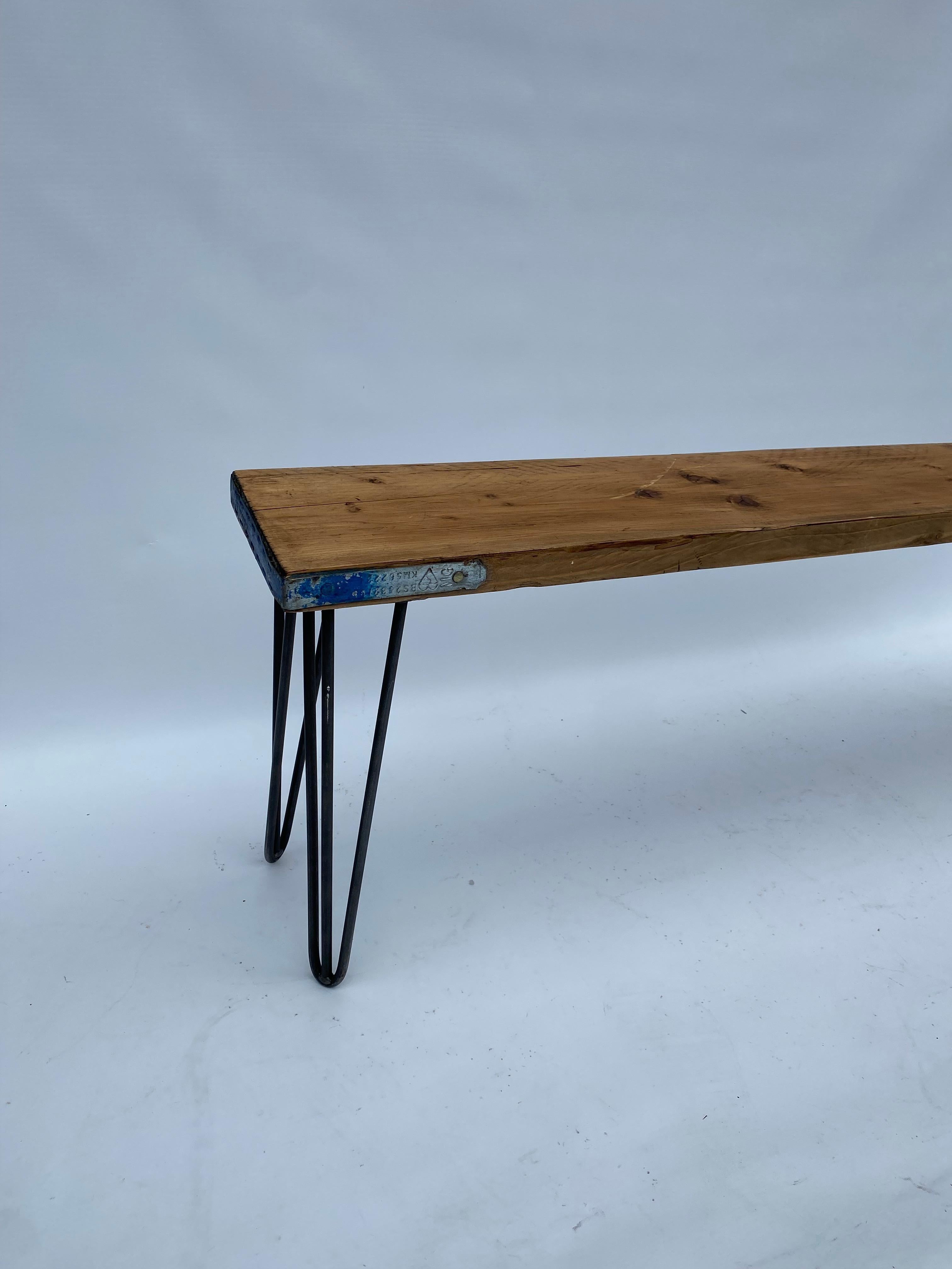 Fin du 20e siècle Banc à pieds en épingle à cheveux en bois Modern Wood Midcentury 1980 table seat Vintage 3 en vente