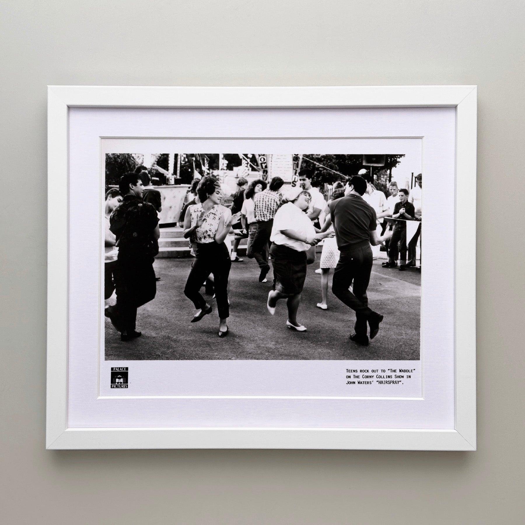 Américain Hairspray 1988 Publicity Film Movie Press Still Framed en vente