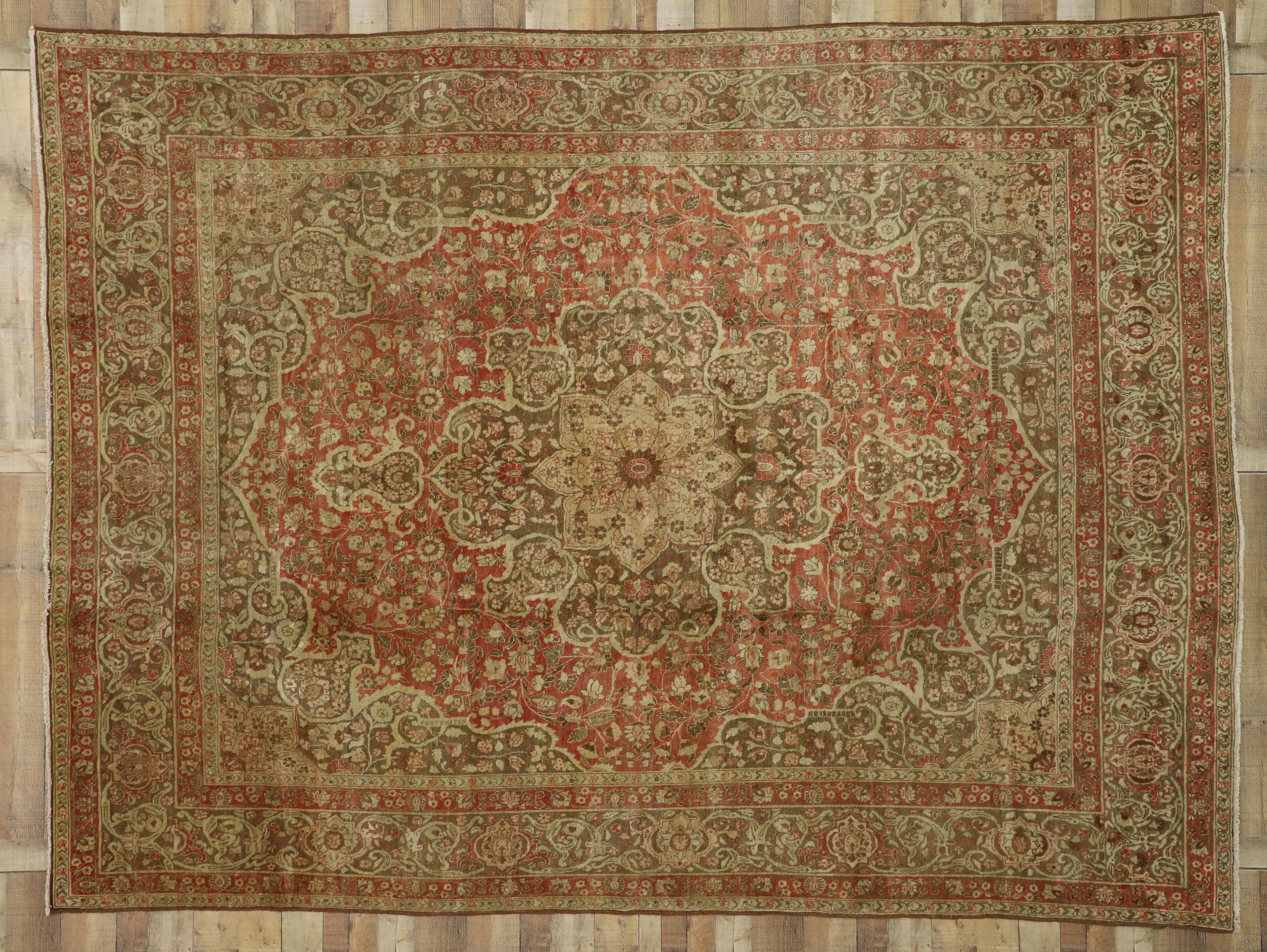 Haji Khalili Antiker persischer Täbris-Teppich mit rustikalem Jugendstil (Wolle) im Angebot