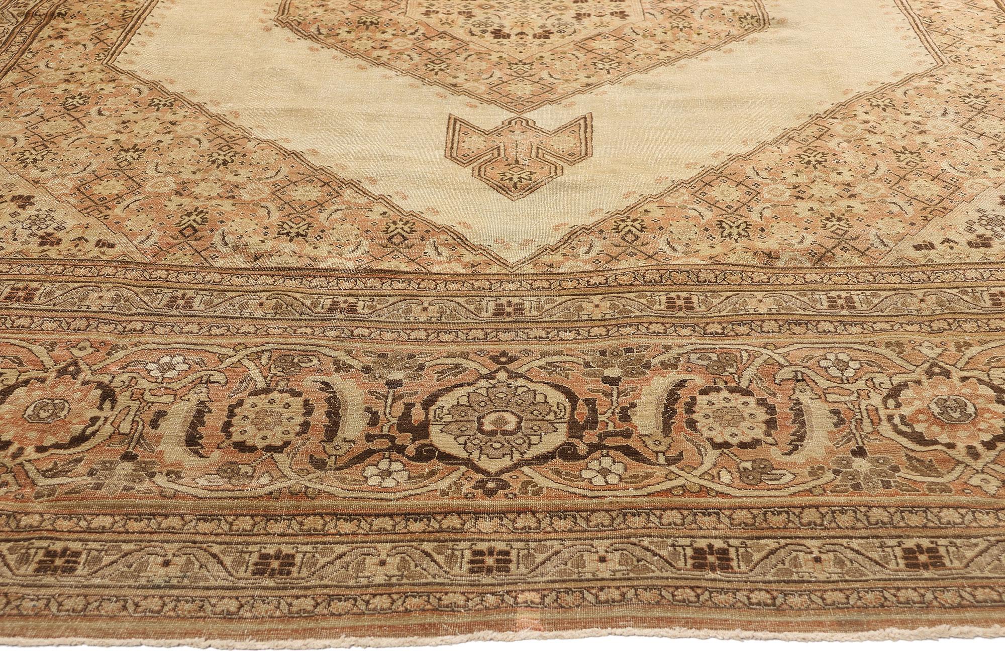Tapis persan de Tabriz de Haji Khalili de la fin du XIXe siècle, de style Modernity Bon état - En vente à Dallas, TX
