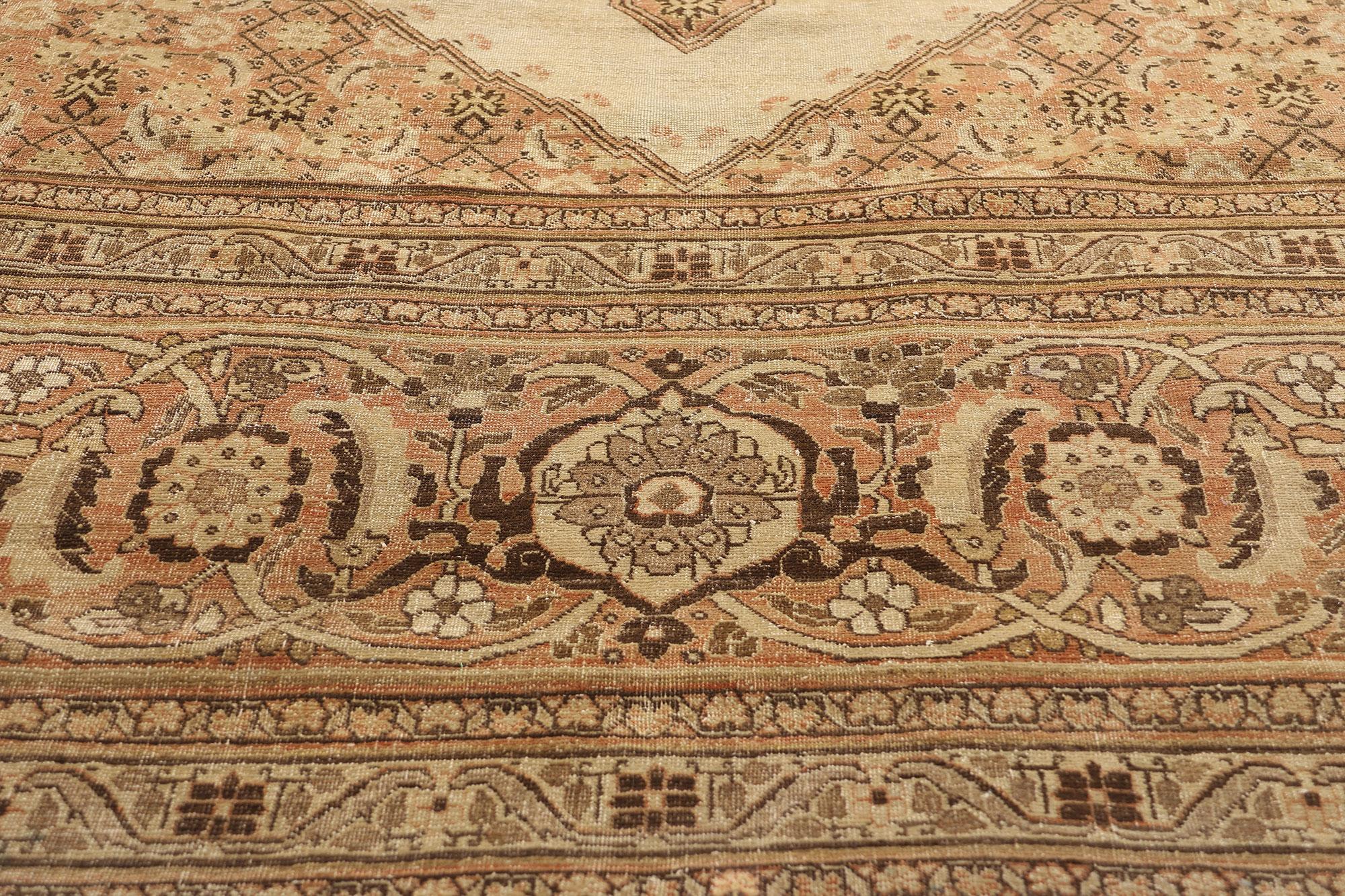 Tapis persan de Tabriz de Haji Khalili de la fin du XIXe siècle, de style Modernity en vente 1