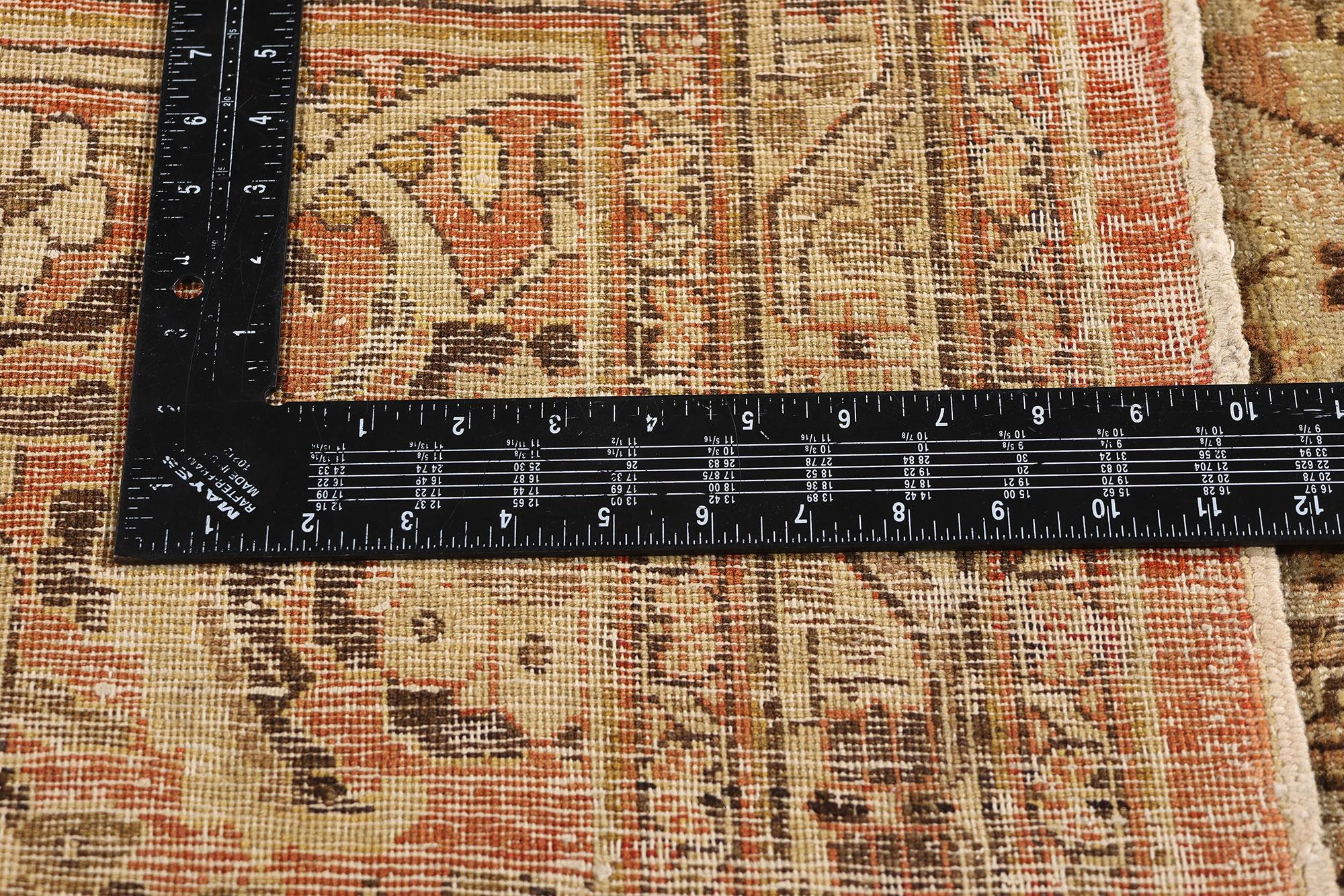 Tapis persan de Tabriz de Haji Khalili de la fin du XIXe siècle, de style Modernity en vente 3