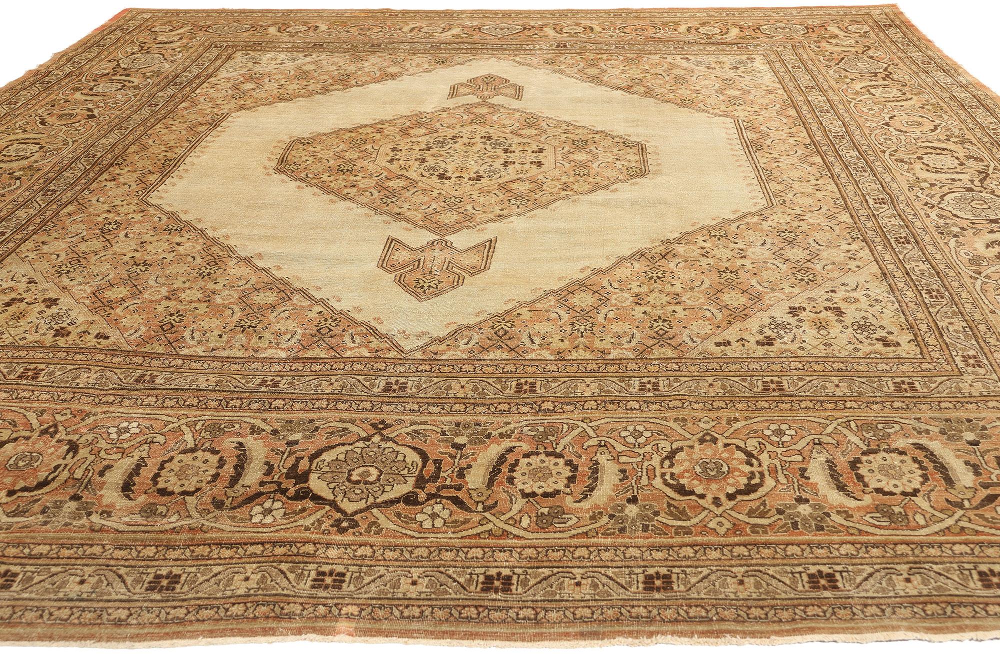 Noué à la main Tapis persan de Tabriz de Haji Khalili de la fin du XIXe siècle, de style Modernity en vente