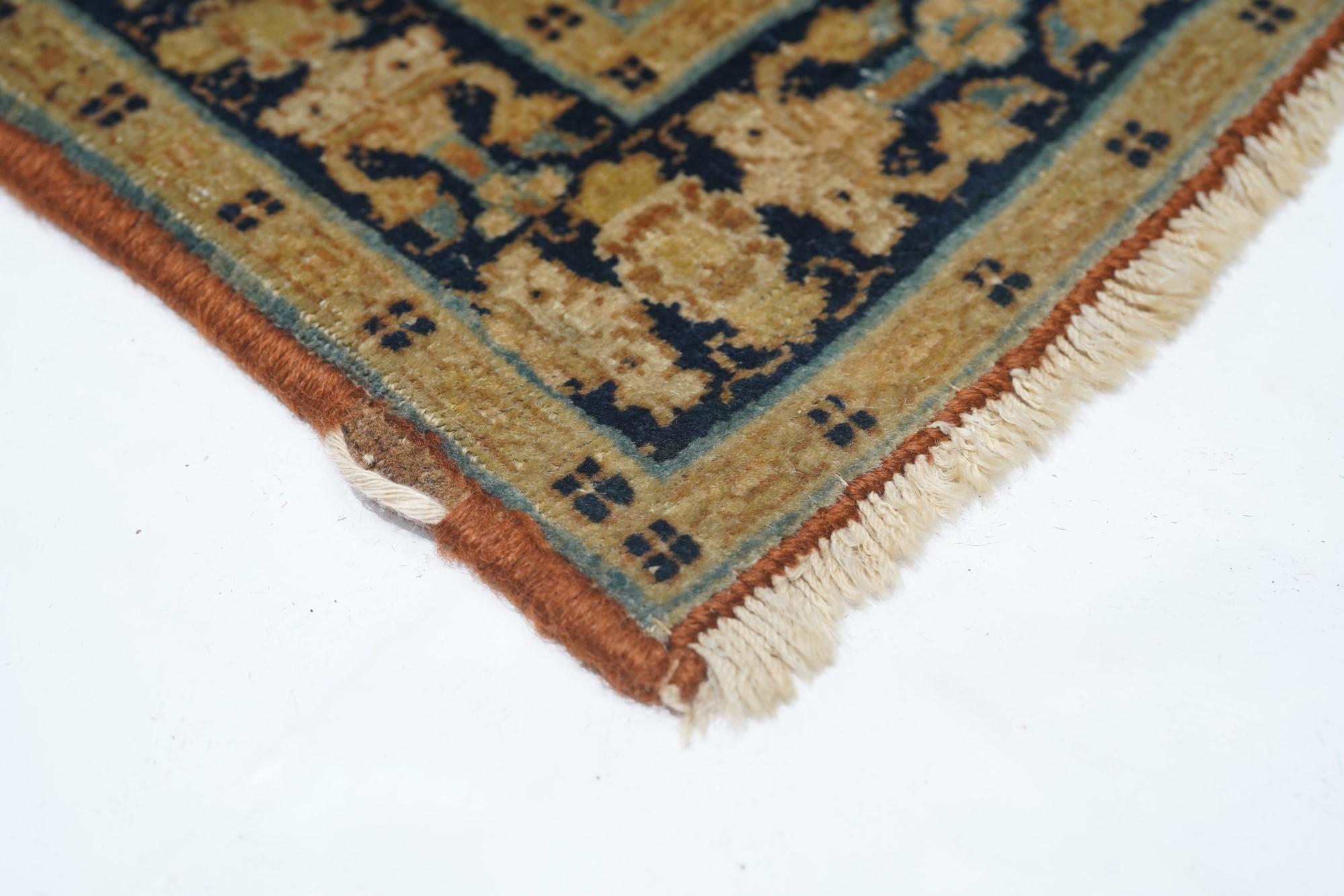 Persiano Tappeto antico Haji Jalili Tabriz 4'3'' x 5'7'' in vendita