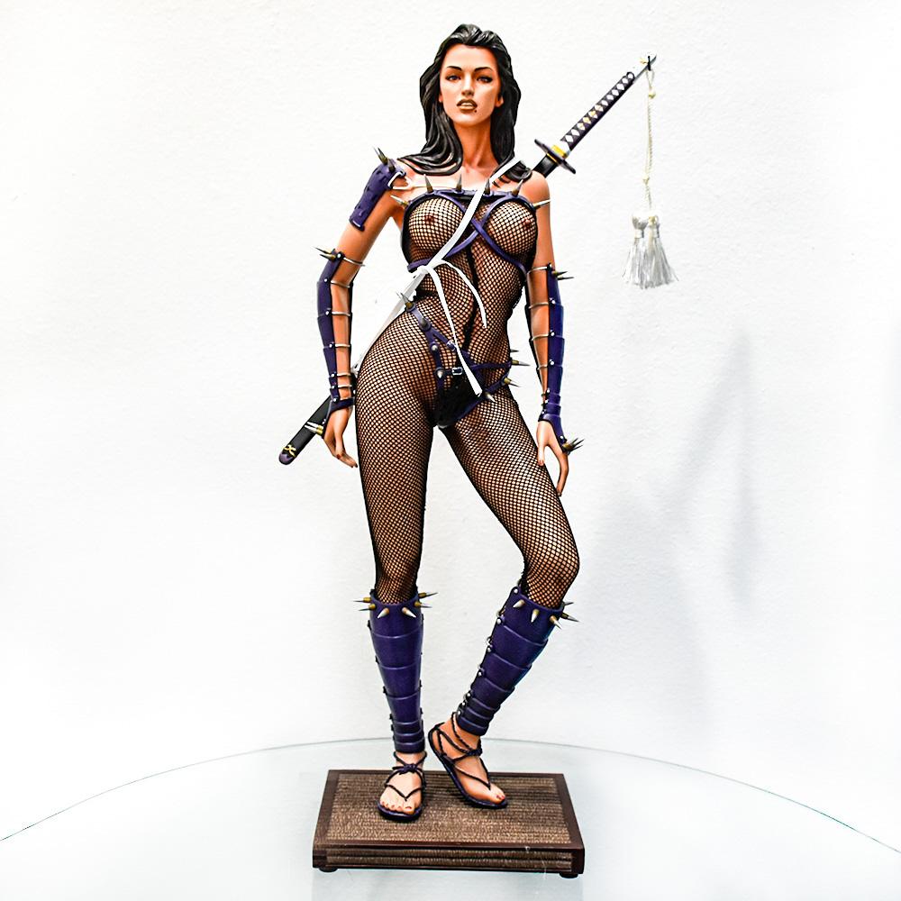 Scultura Lady Ninja (versione esclusiva blu)