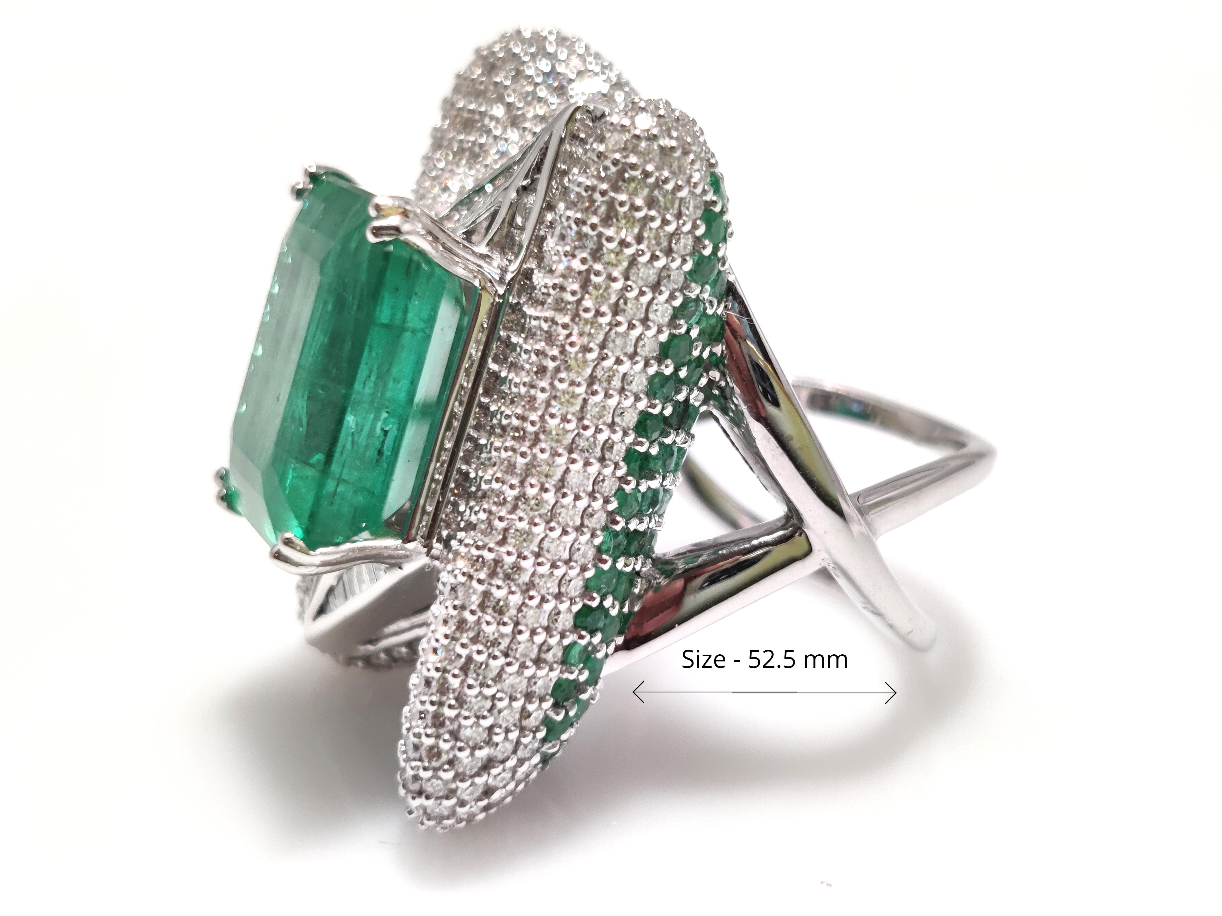 Women's H.Ajoomal Emerald Cocktail Ring with Diamond & Baguette Sections & Emerald Pave For Sale