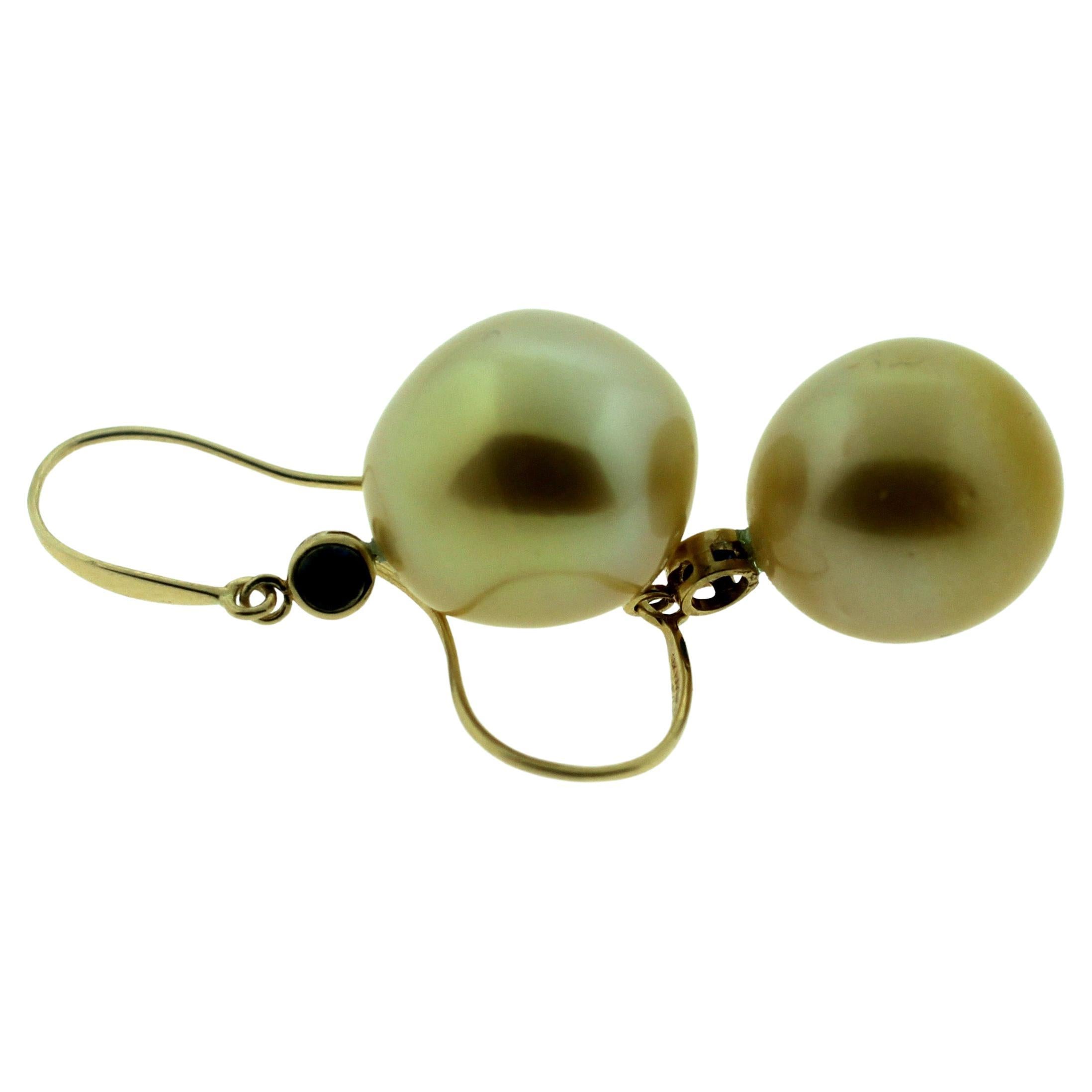 Bead Hakimoto 13 mm Perfect Golden pearl 18k Saphhire Earrings For Sale