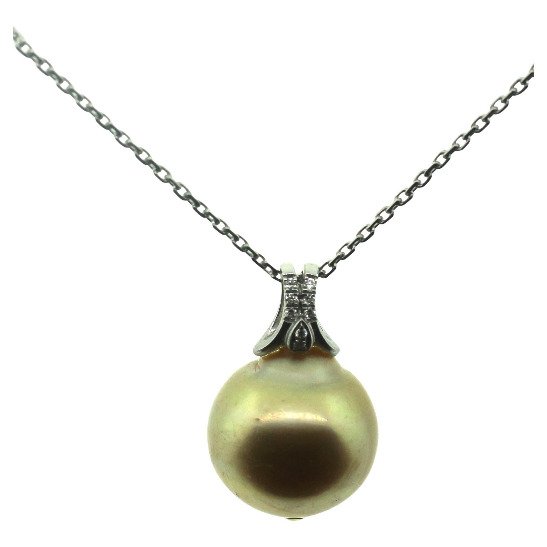 Hakimoto 13 mm South Sea Pearl Baroque - drop 18k Diamond Pendent