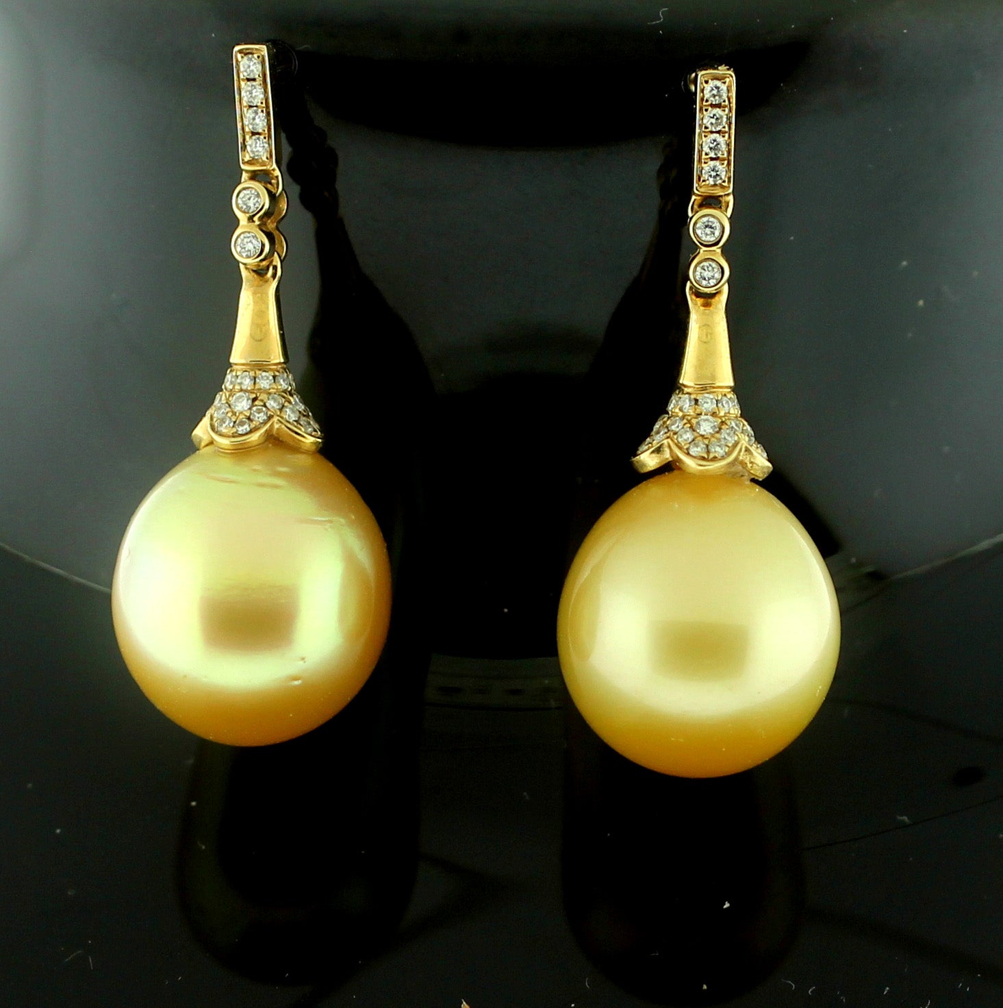 Modern Hakimoto 14-13 mm Golden Drop pearl 18k Diamonds Earrings For Sale