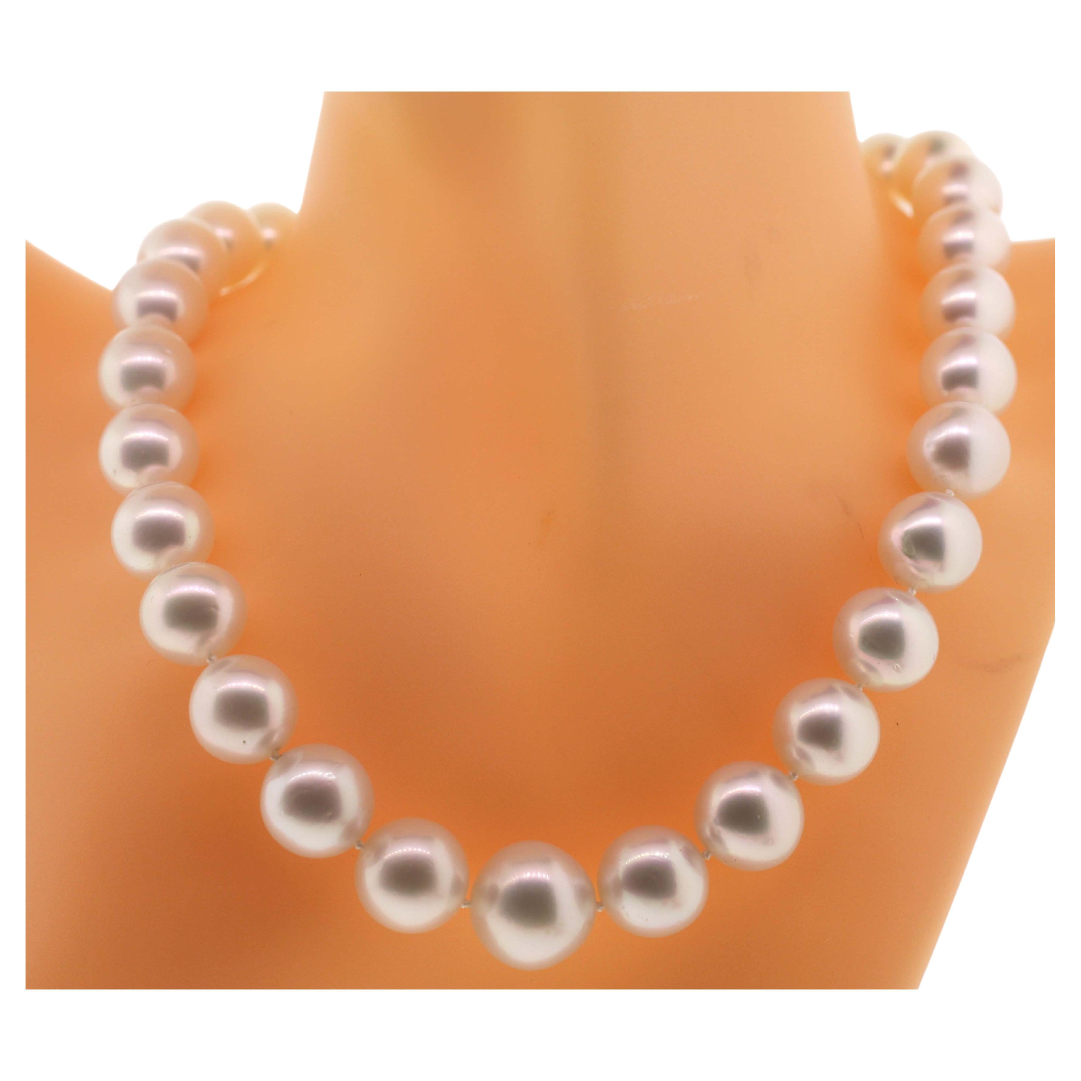 Hakimoto By Jewel Of Ocean 18K South Sea Strand Necklace
18K White Gold  With 0.2 Carts Of Diamonds
Weight (g): 99
Cultured South Sea Pearl 
Pearl Size: 15x12.4 mm 
Body color: White 
Orient: Very Good
Luster: Very Good 
Surface:  Eye Clean Face