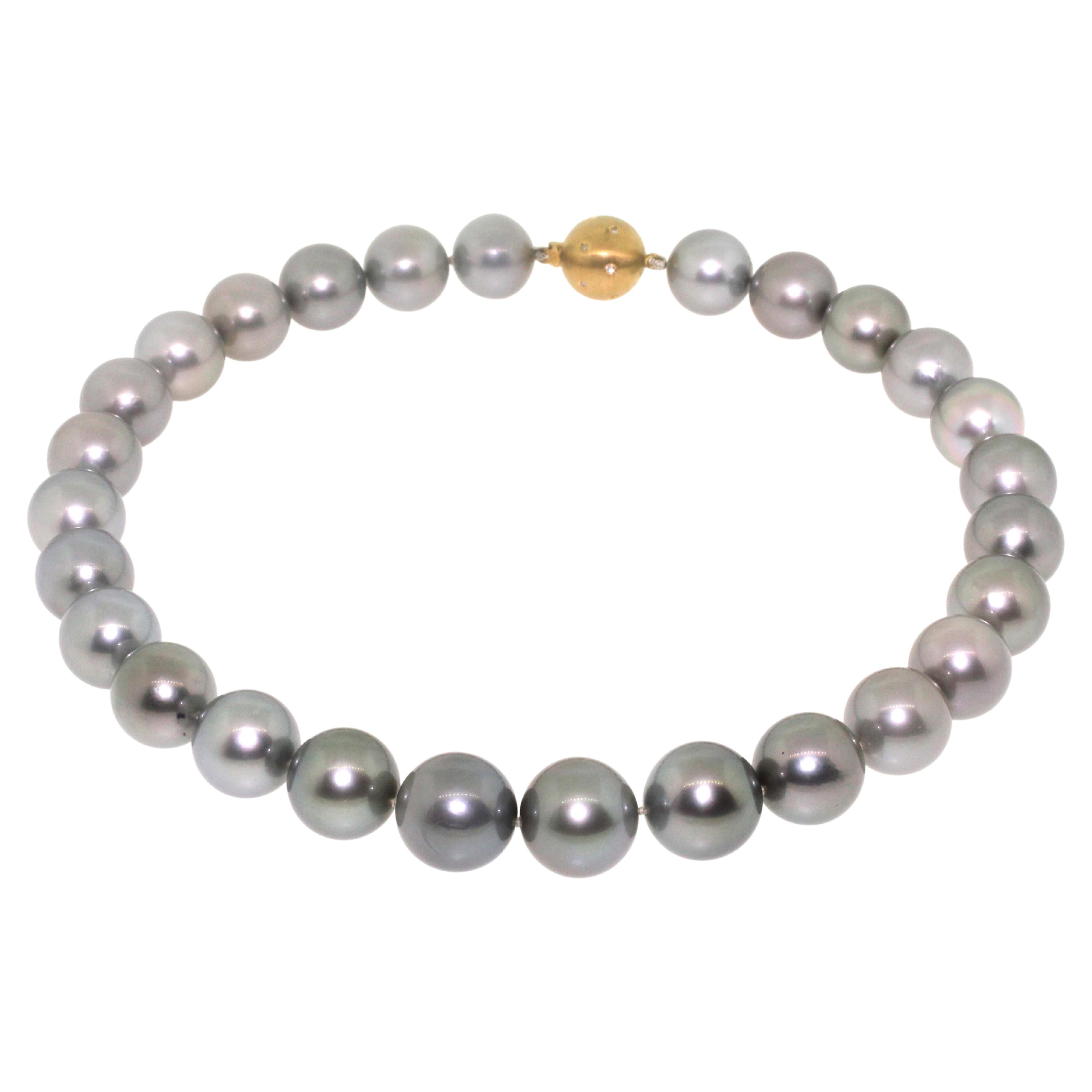 Hakimoto 16x14 mm Tahiti-Südseeperlenstrang-Halskette mit 18K Diamanten