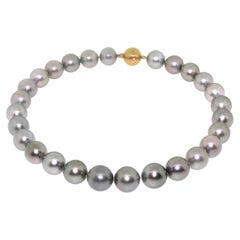 Hakimoto 16x14 mm Tahiti-Südseeperlenstrang-Halskette mit 18K Diamanten
