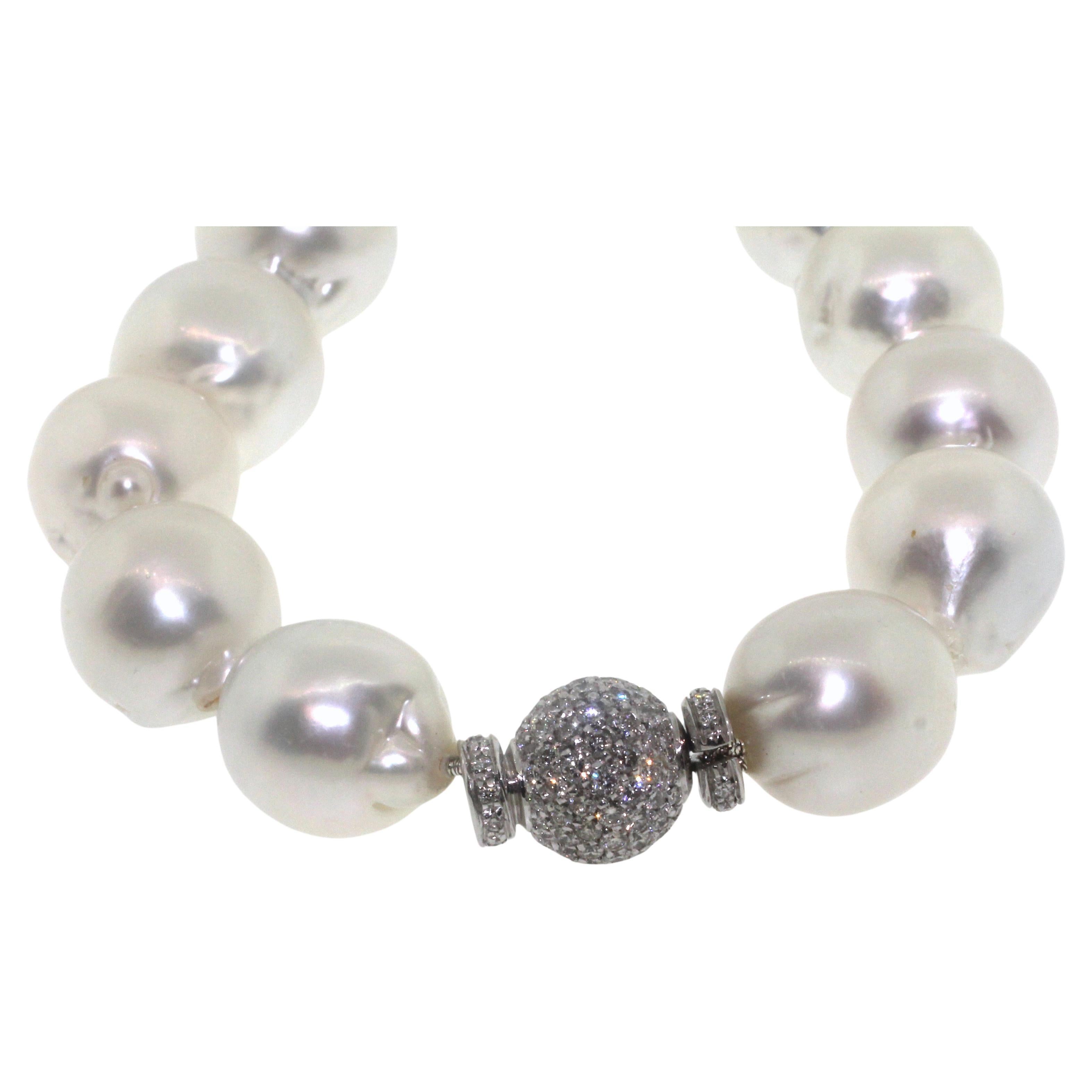Hakimoto 17.8x13mm South Sea Baroque Pearl Necklace 18K 1.75 Carts Diamond Clasp In New Condition For Sale In Hicksville, NY