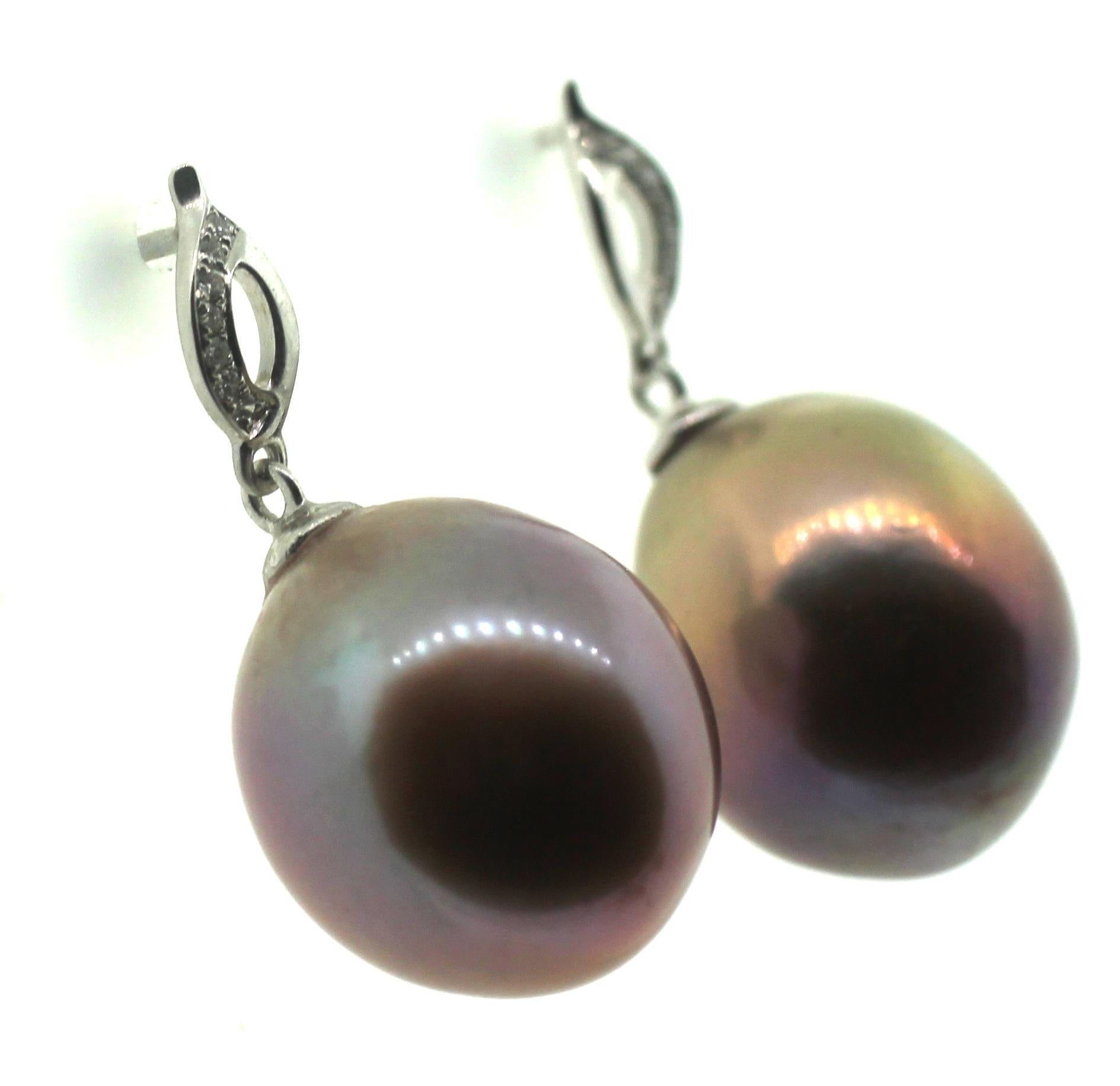 Perle Hakimoto 18K 12-14mm perles de culture de couleur naturelle Diamants boucles d'oreilles goutte d'eau en vente