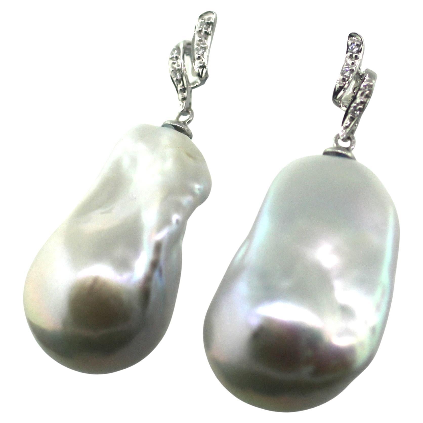 Bead Hakimoto 18k White Gold Diamond Baroque Cultured Pearl Earrings