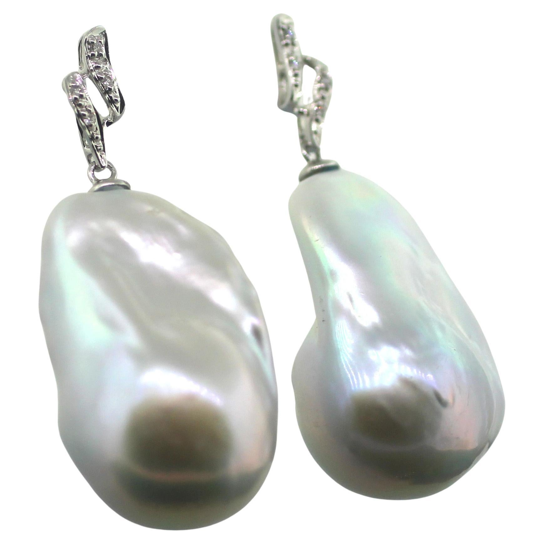 Hakimoto 18k White Gold Diamond Baroque Cultured Pearl Earrings In New Condition In New York, NY