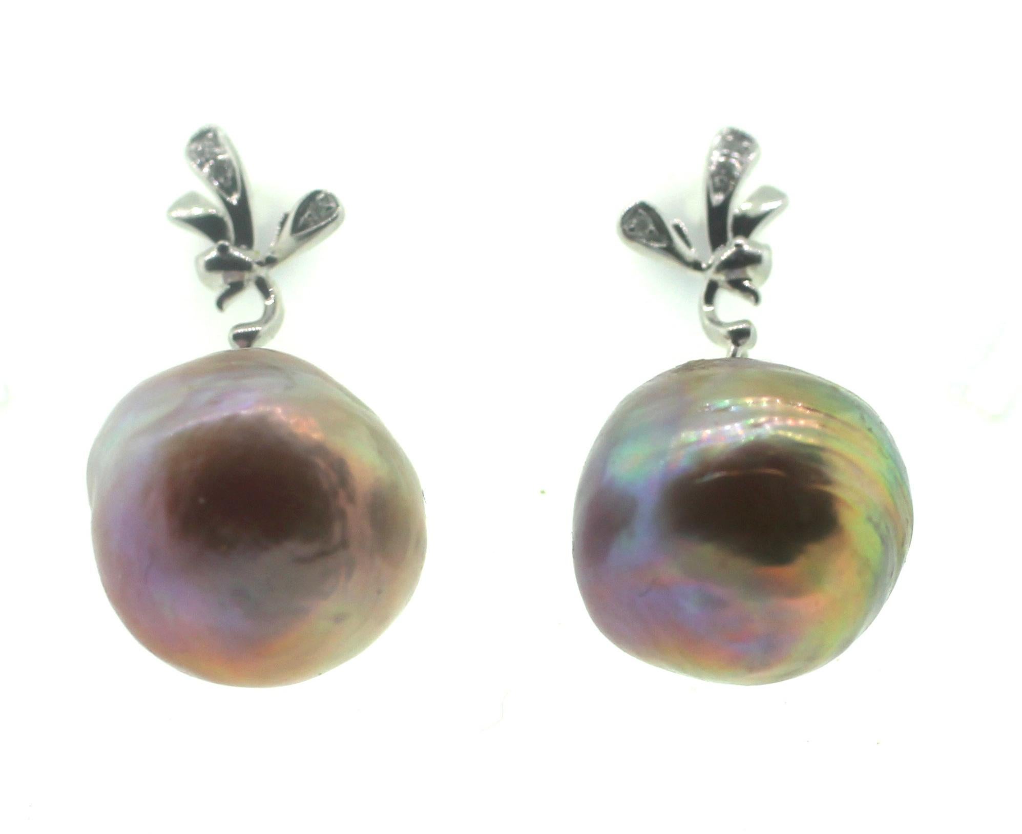 Hakimoto 18k White Gold Diamond Baroque Pearl Earrings In New Condition For Sale In New York, NY