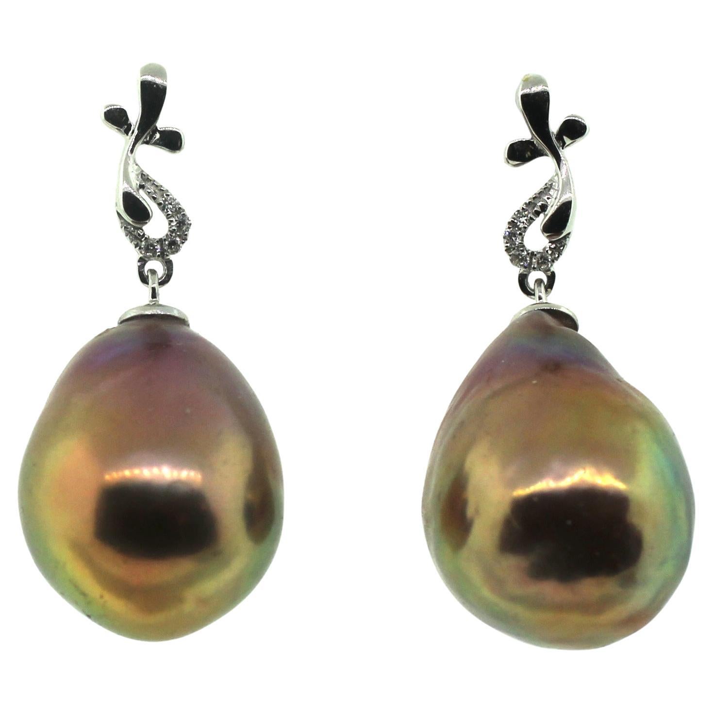Hakimoto Boucles d'oreilles perles baroques en or blanc 18k avec diamants