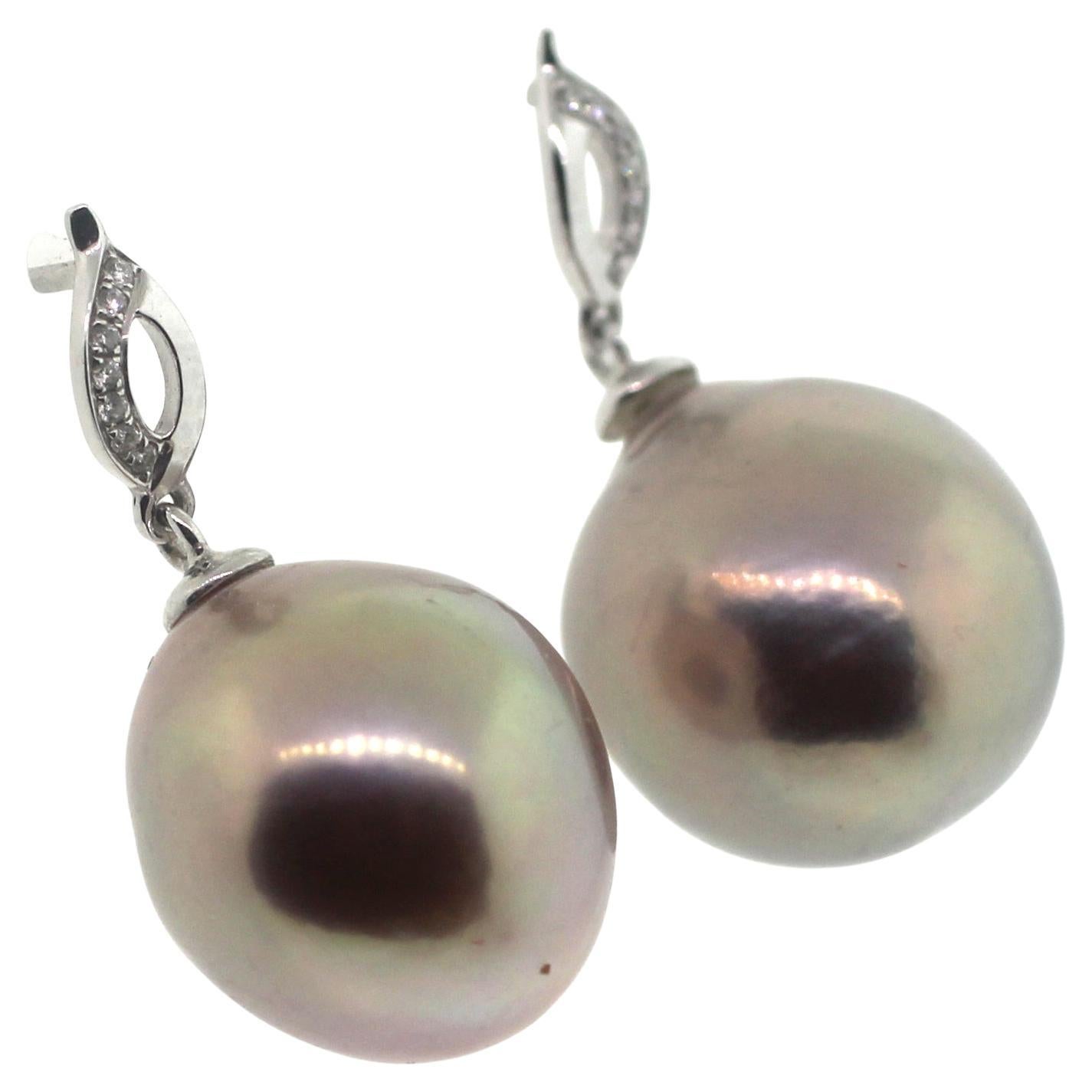 Hakimoto 18K 14-13mm Natural Color Metallic Baroque Pearl Diamonds Earrings For Sale