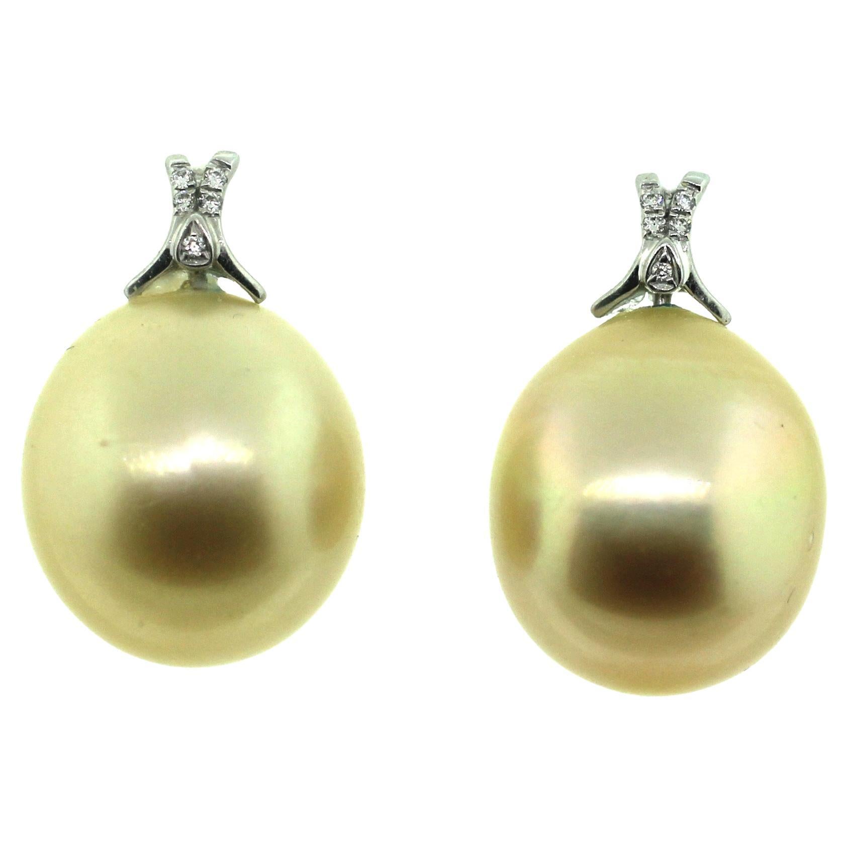 Hakimoto 18k White Gold Natural Color South Sea Pearl Drop Diamonds Earrings