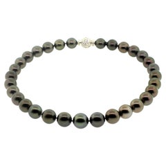 Hakimoto 14x11 mm 31 Black Tahitian South Sea Pearl Necklace, 18K Diamond Clasp