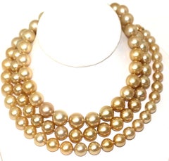 Hakimoto fermoir à perles naturelles dorées des mers du Sud 99 m x 14 m avec diamants 18 carats