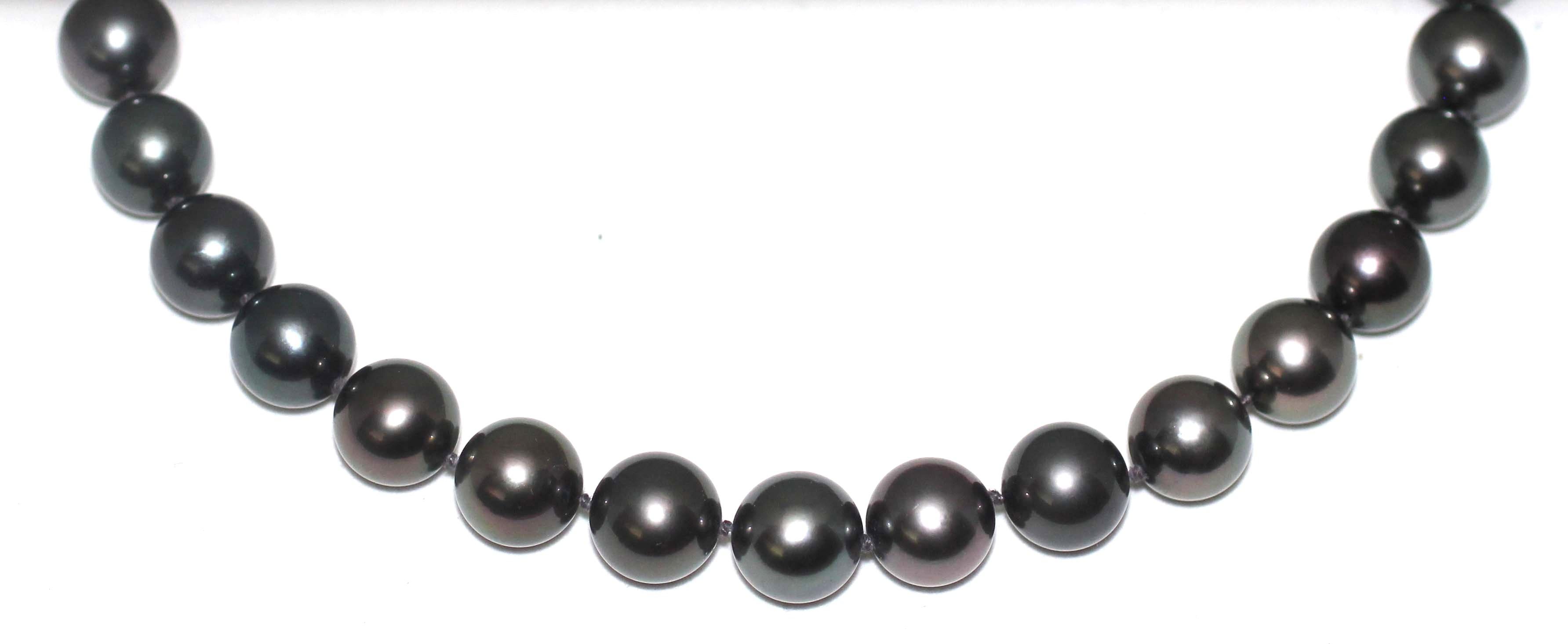 Contemporary Hakimoto 12.7x11 mm Black Tahitian South Sea Pearl 18K Diamonds Clasp Necklace For Sale