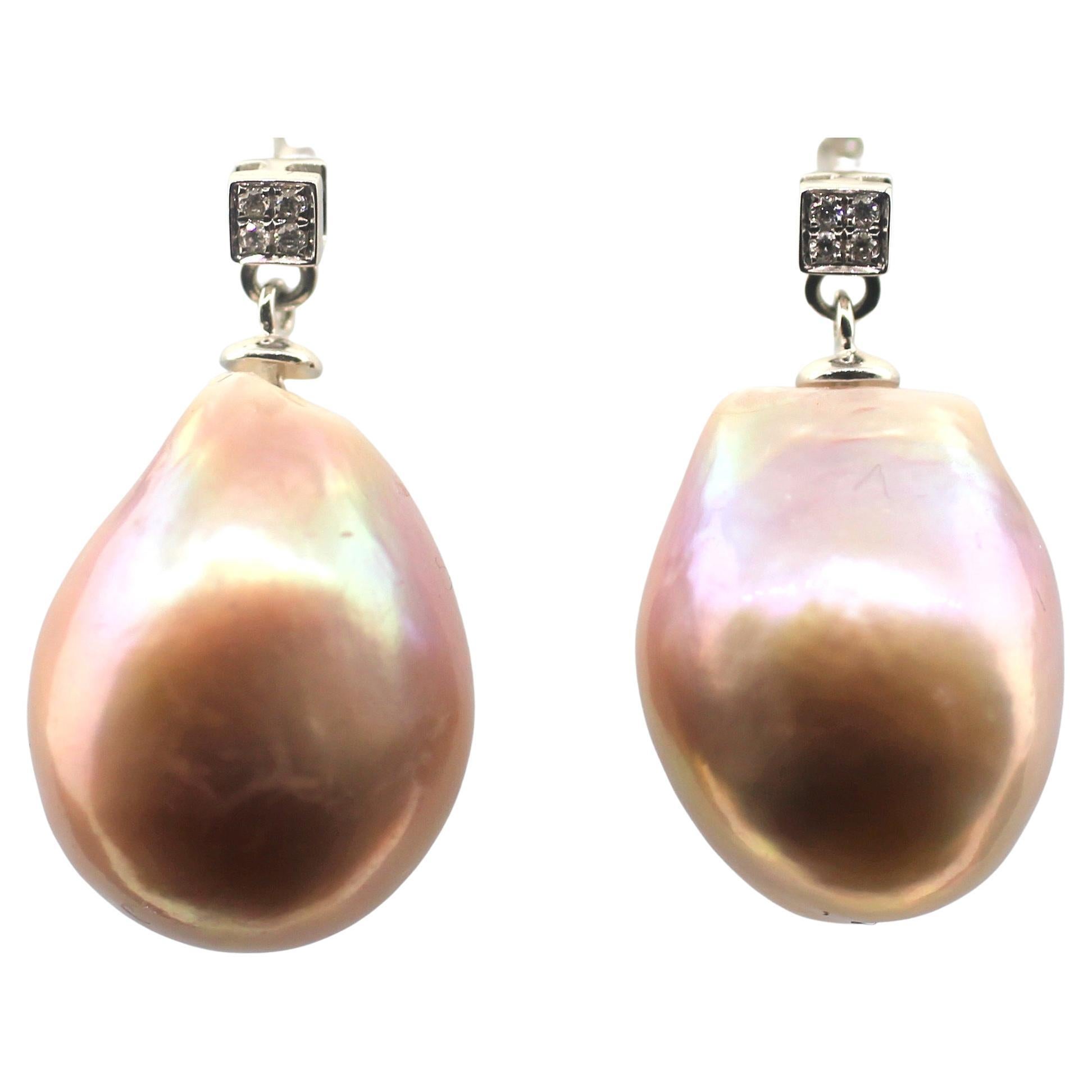 Hakimoto By Jewel Of Ocean 18k White Gold Diamond 18x14mm Baroque Pearl Earrings