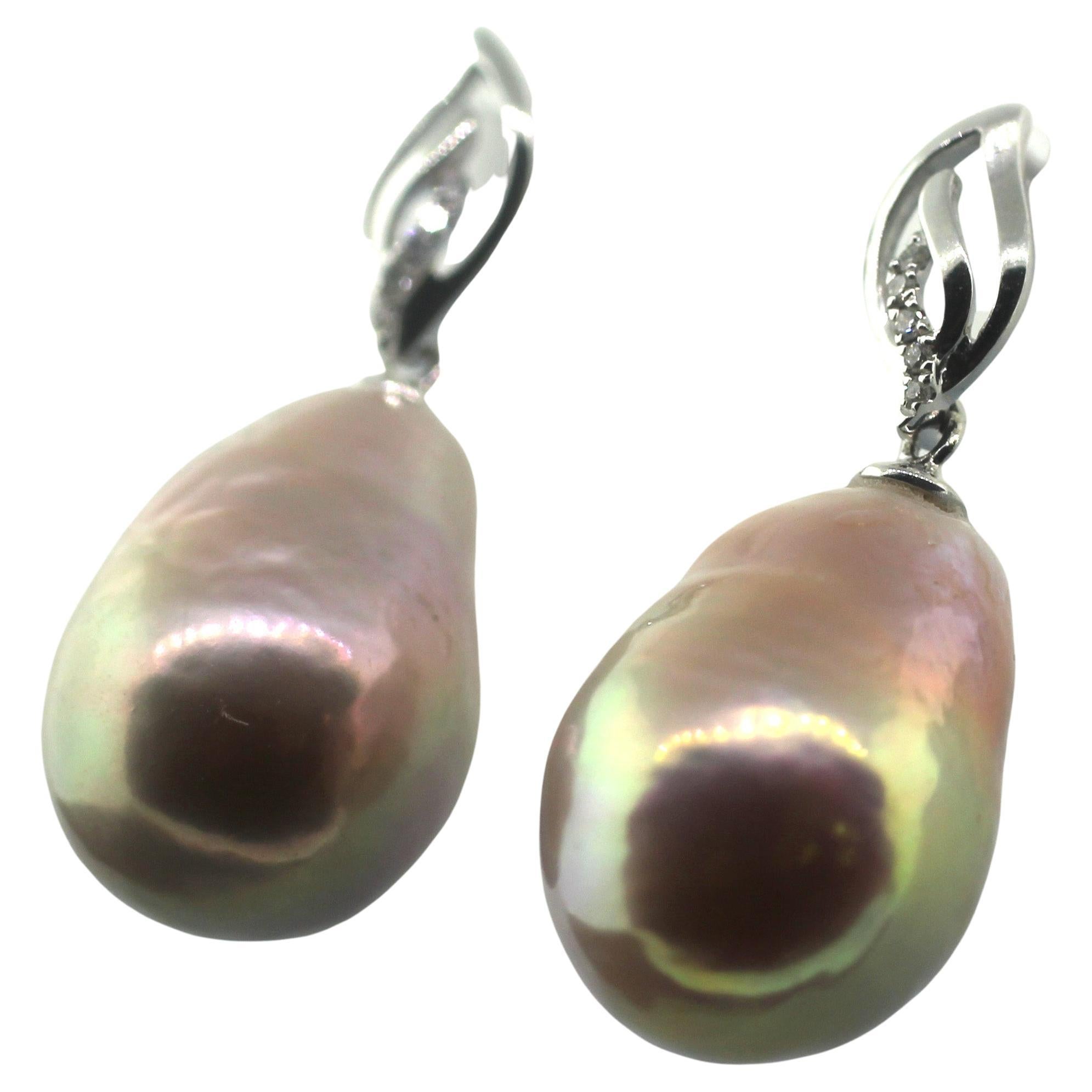 Hakimoto By Jewel Of Ocean 18k White Gold Diamond Baroque Pearl Earrings In New Condition For Sale In New York, NY