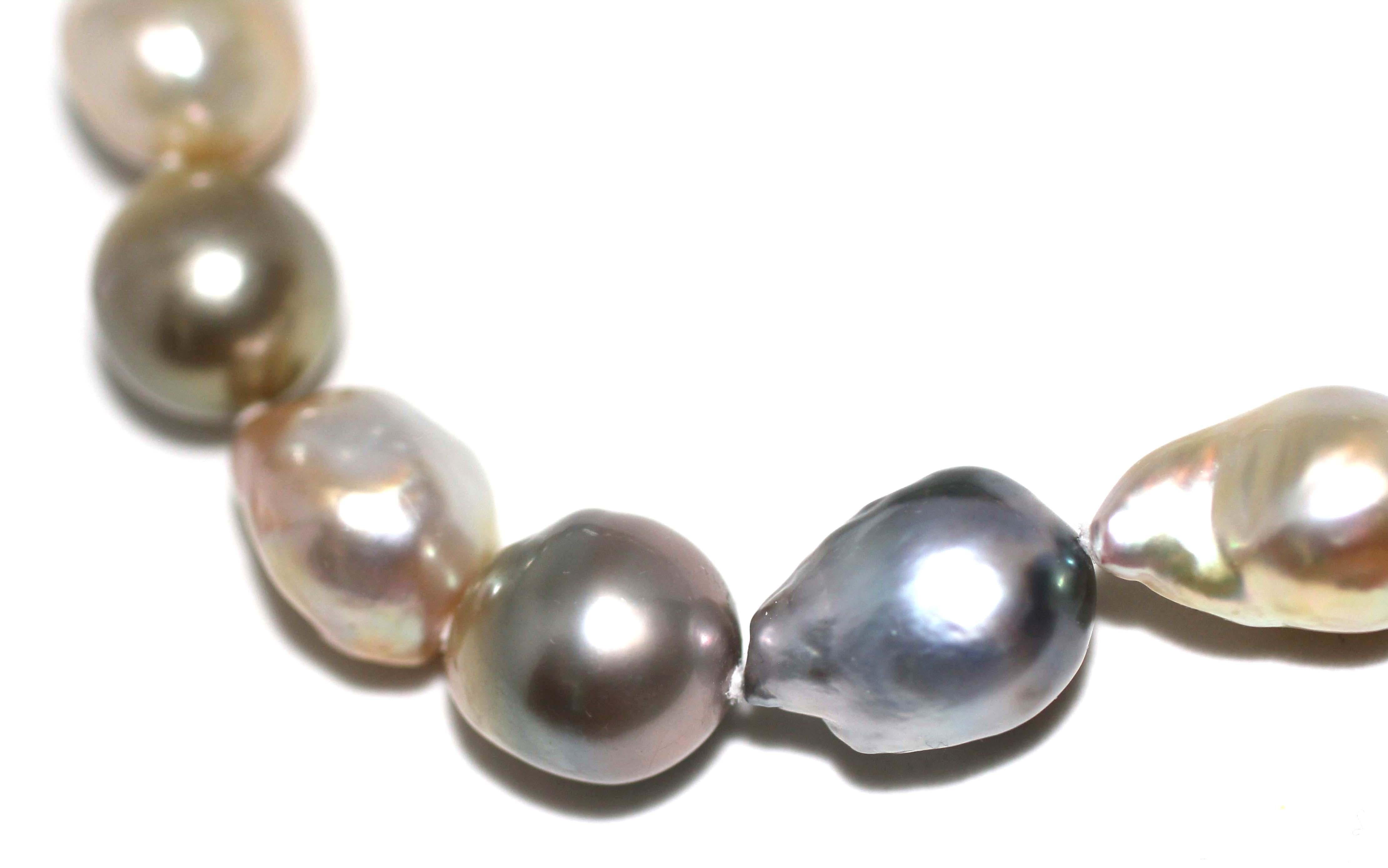 Hakimoto 14x15mm Golden South Sea & Tahitian Baroque Pearl 18K Diamond Clasp In New Condition In New York, NY