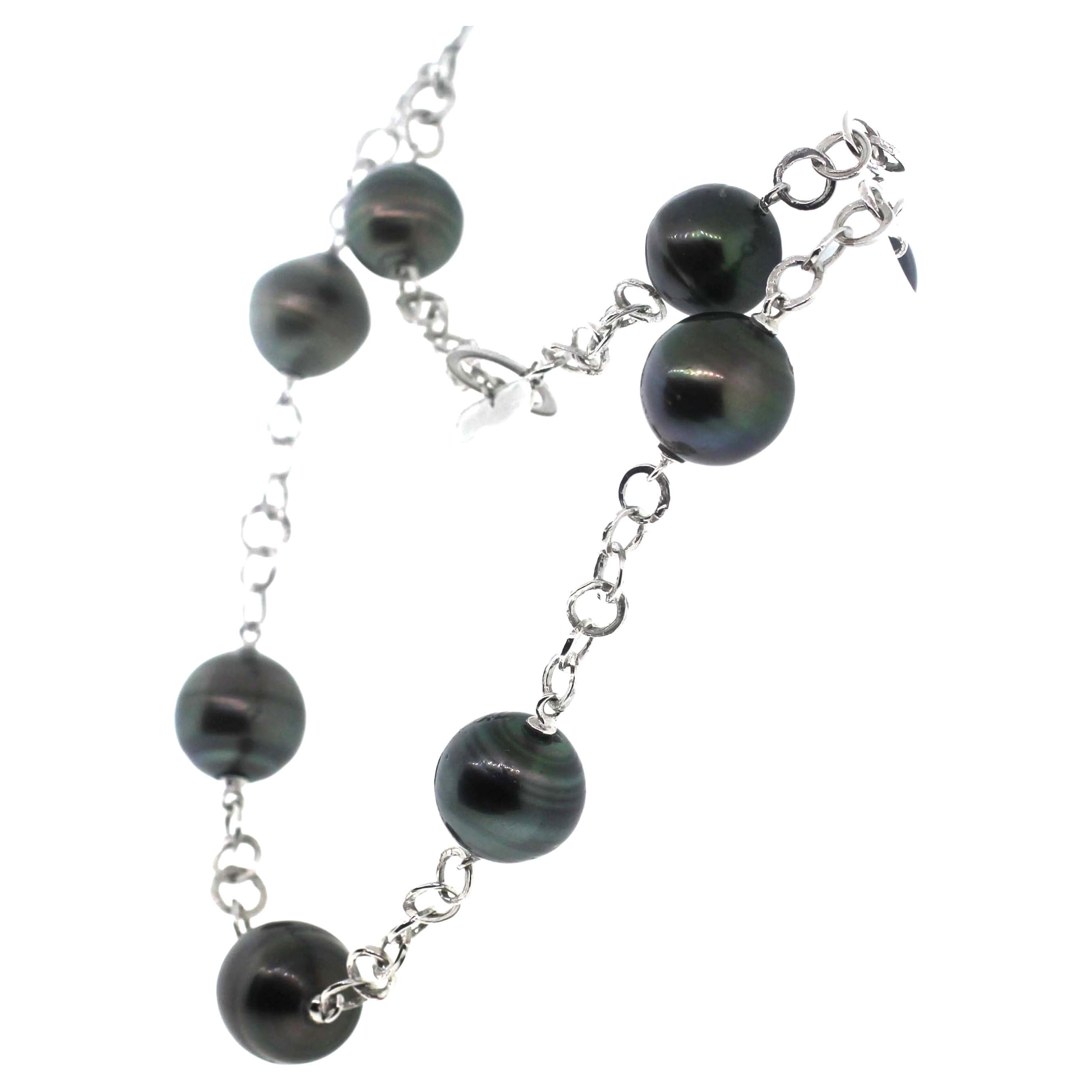 Hakimoto By Jewel Of Ocean Necklace
A Contemporary Black Tahitian South Sea Baroque Pearl 18K Necklace
24