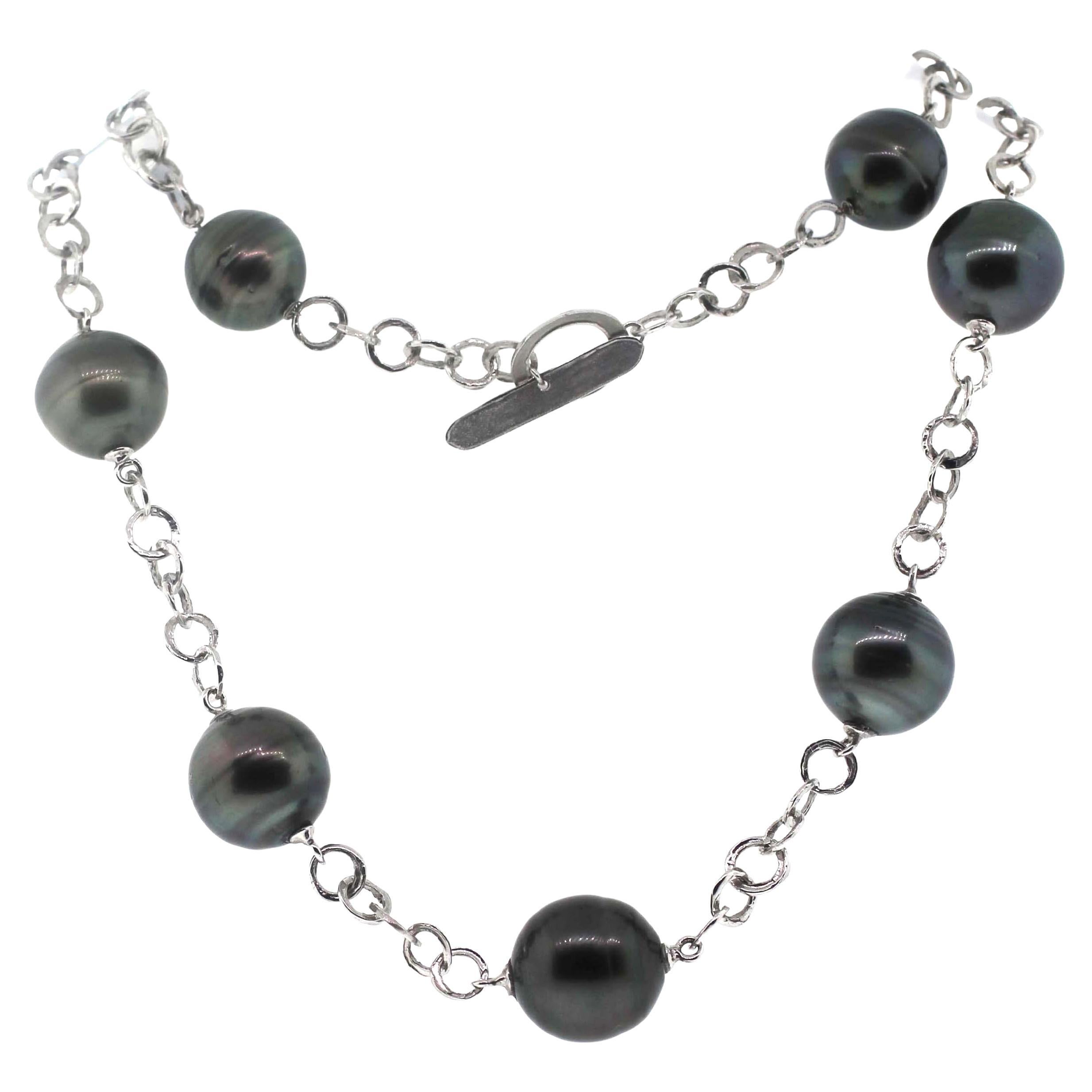 Hakimoto 17x15 mm Natural Color Tahitian South Sea Pearl Station Necklace 18K For Sale
