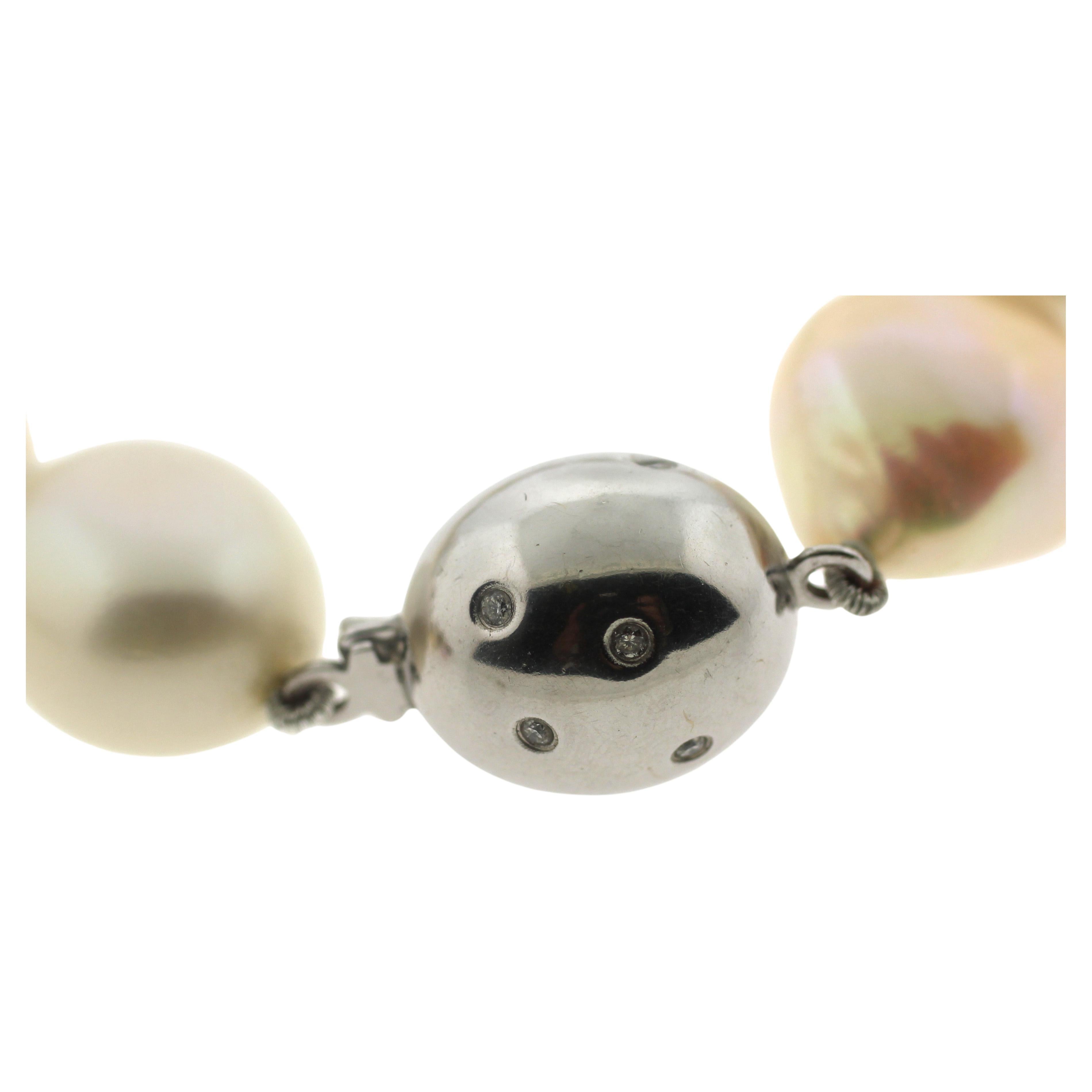 Hakimoto Collier de perles baroques naturelles multicolores de 15 x 12 mm avec fermoir en diamants 18 carats 3
