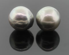 Hakimoto Pair of 18 mm Round Silver Tahiti Naget Baroque Pearl