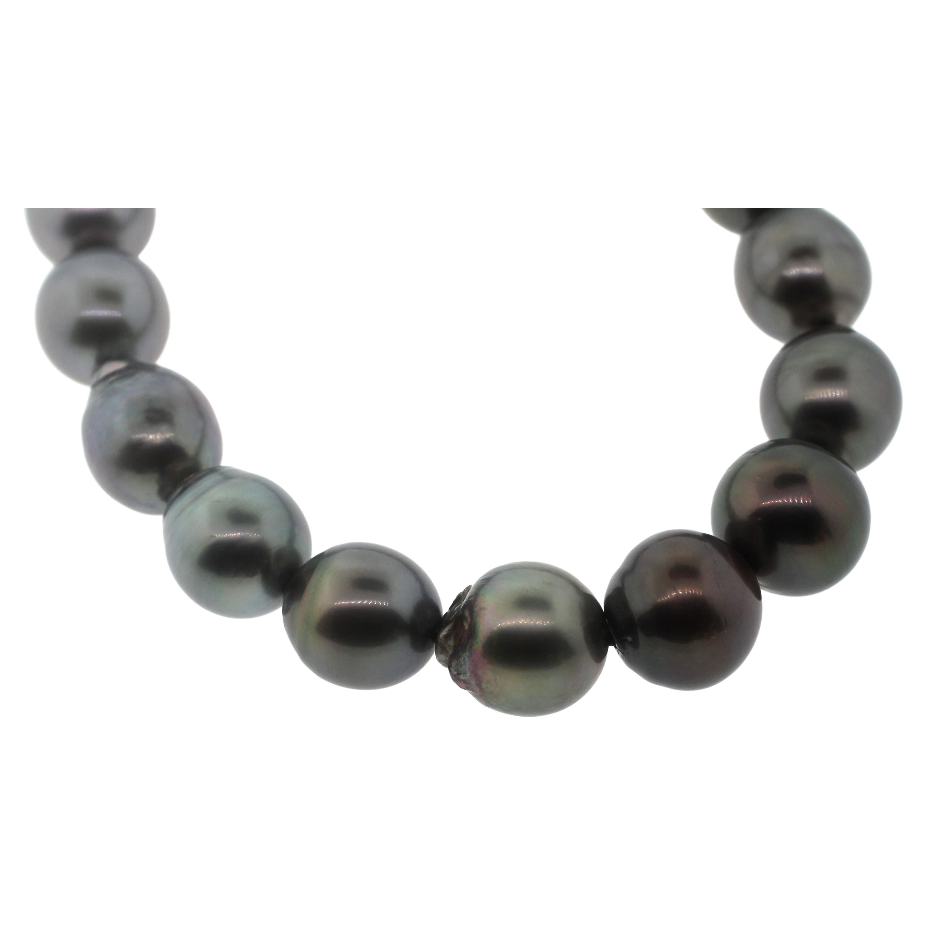 Hakimoto 17x15 mm Tahitian Baroque Pearl Necklace 18K Diamond White Gold Clasp For Sale 1