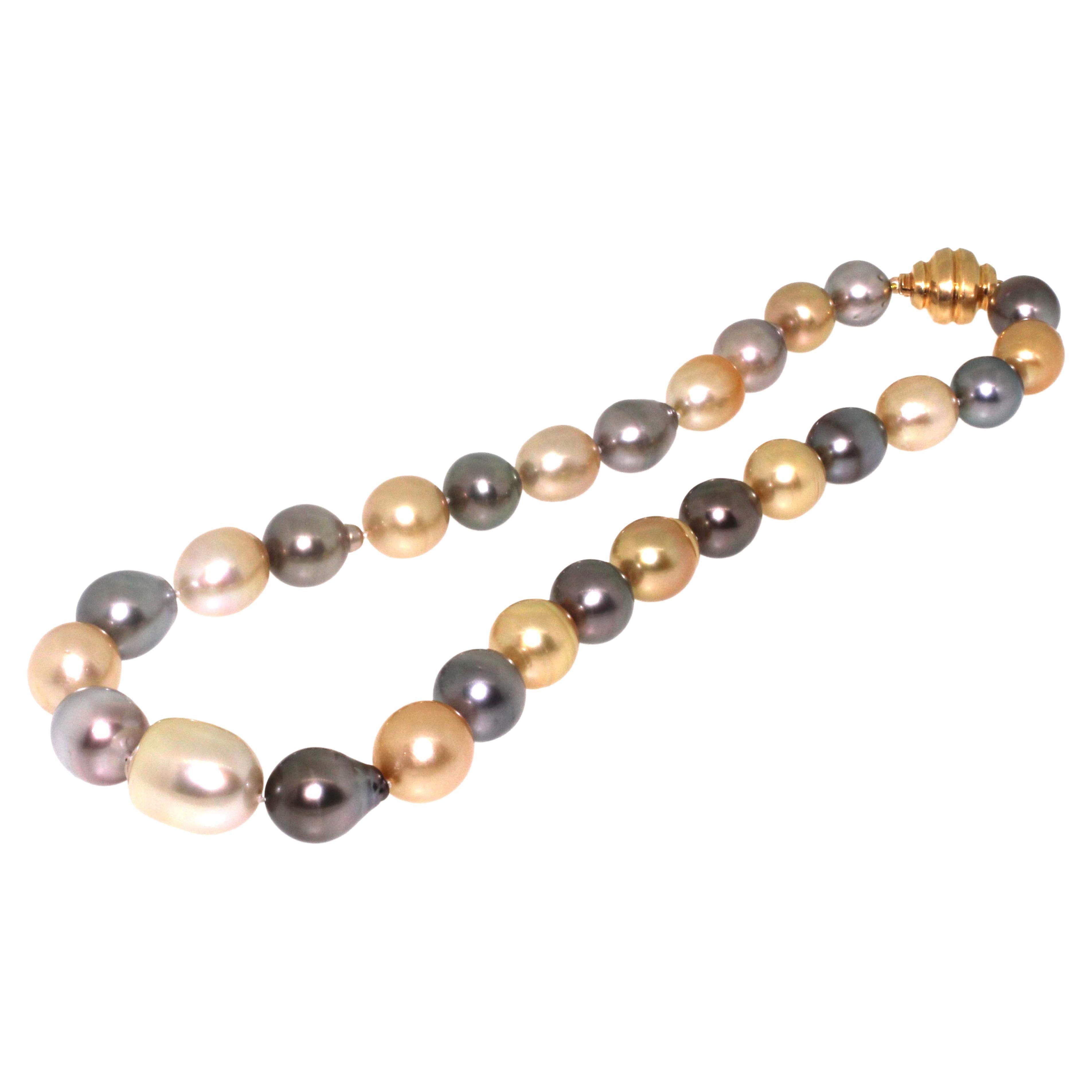 Hakimoto By Jewel Of Ocean Multi Color South Sea Baroque Pearl Necklace
18K Yellow Gold Clasp
12x16mm Natural Color Tahitian and Golden Pearl