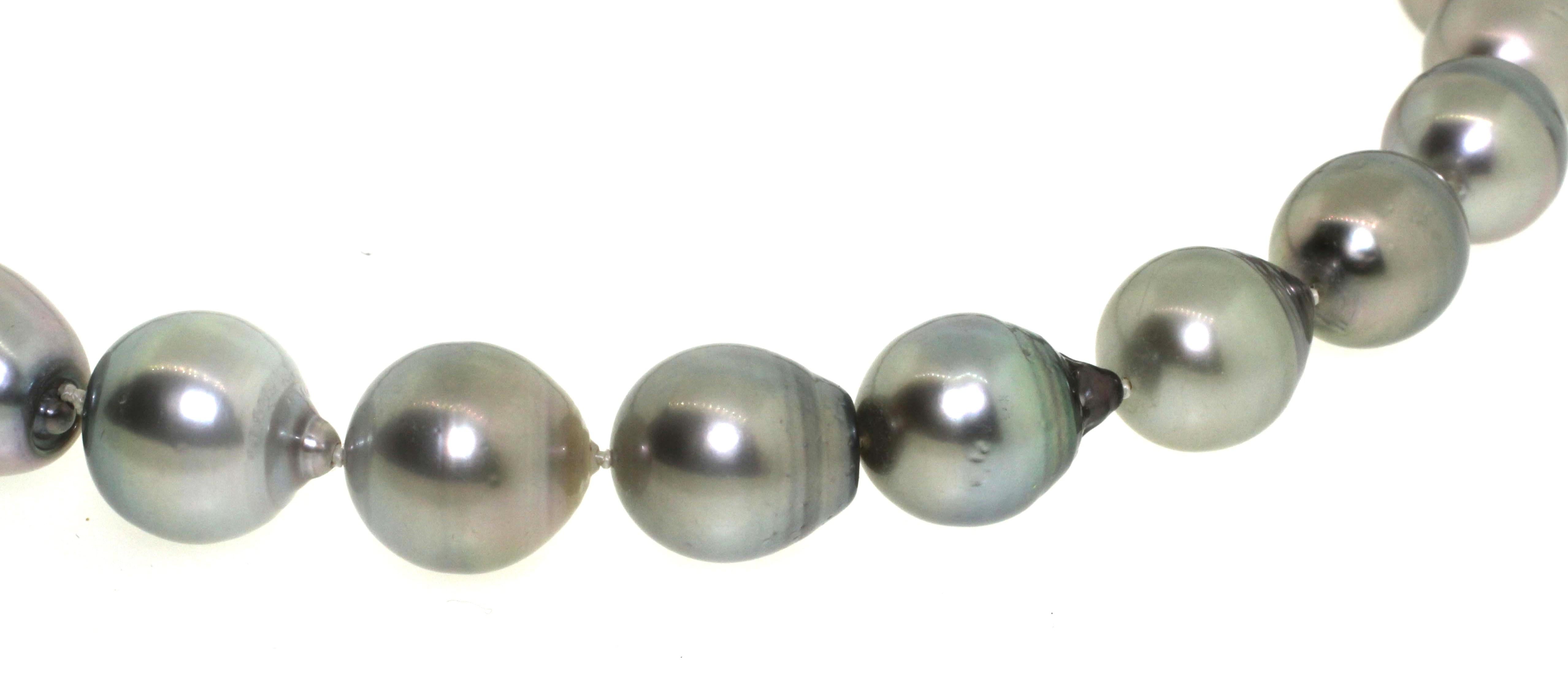 Hakimoto 15x12 mm Tahitian South Sea Baroque Pearl Necklace 18K Diamond Clasp For Sale 2