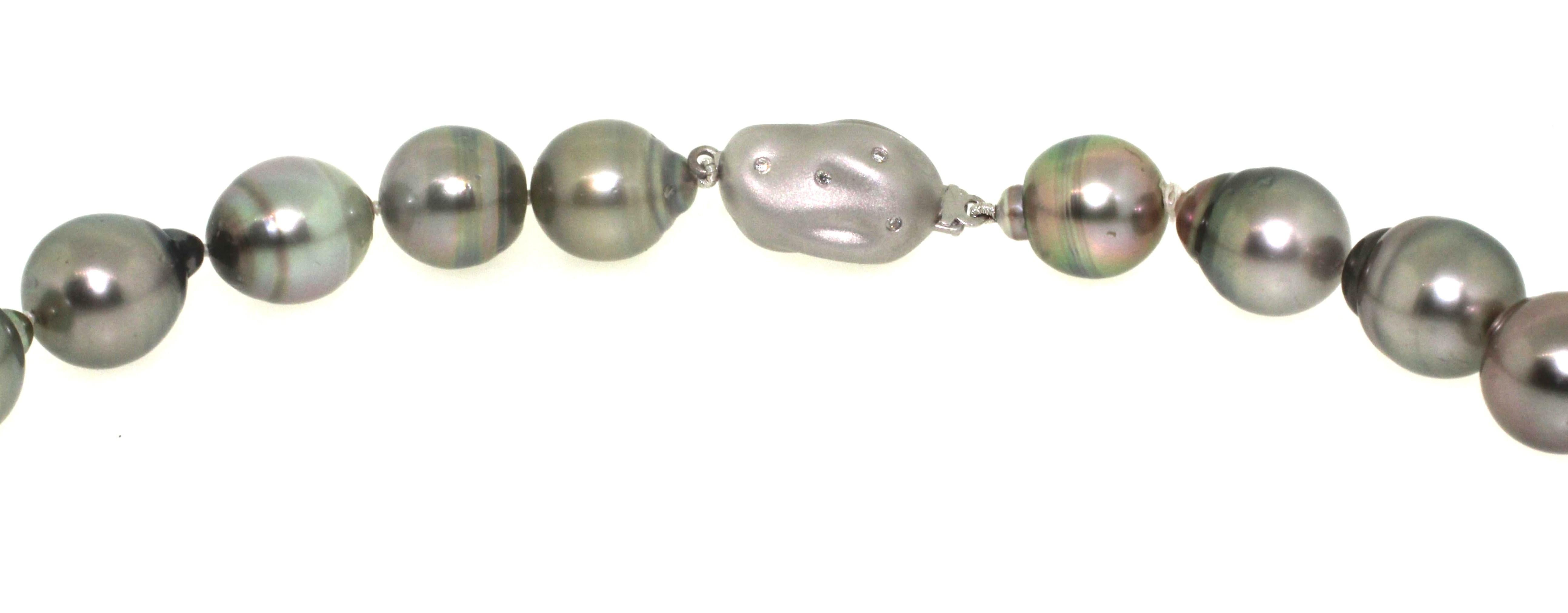 Hakimoto 15x12 mm Tahitian South Sea Baroque Pearl Necklace 18K Diamond Clasp For Sale 3