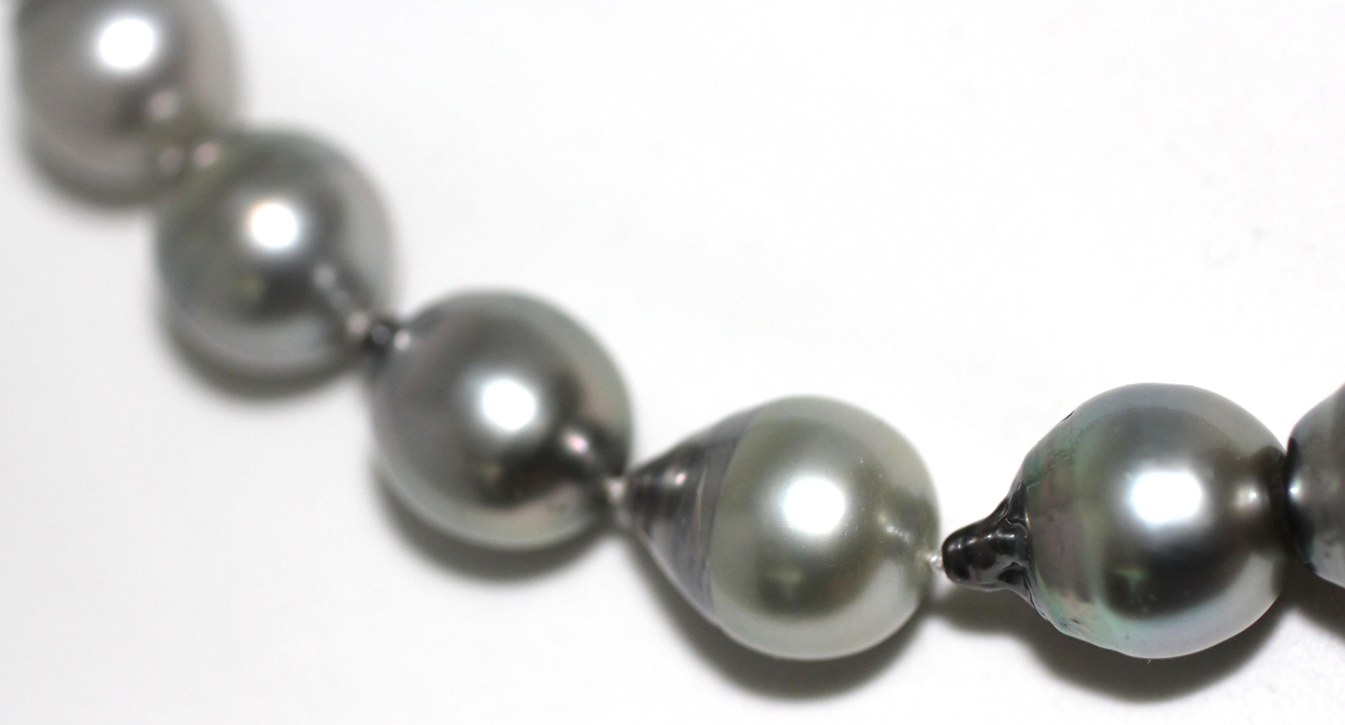 Modern Hakimoto 15x12 mm Tahitian South Sea Baroque Pearl Necklace 18K Diamond Clasp For Sale