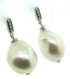 Hakimoto White Baroque 18K Diamond White Gold Earrings